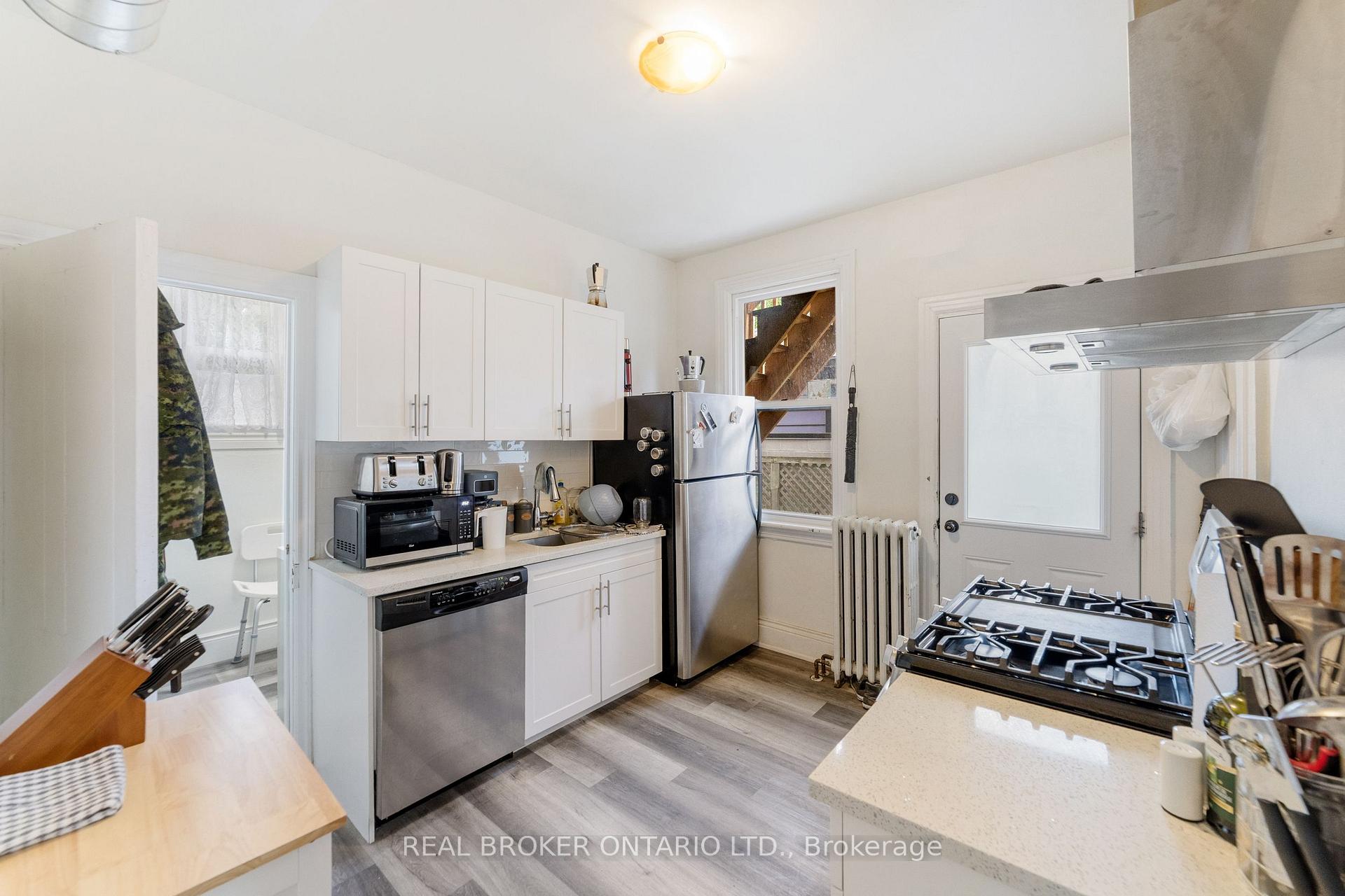 Photo 13 of 188-190 Caroline Street S, Hamilton, Durand — HOMEH