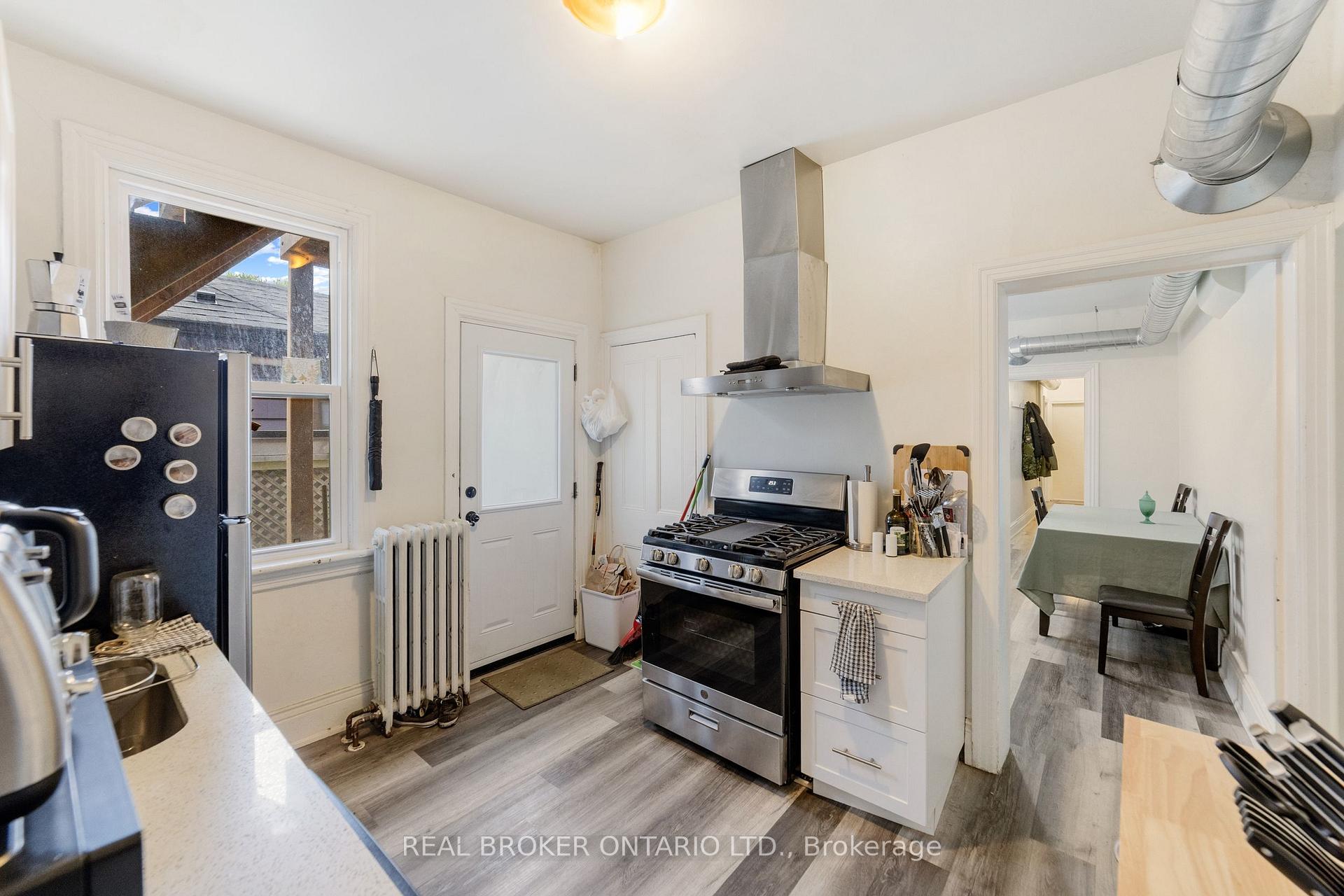 Photo 14 of 188-190 Caroline Street S, Hamilton, Durand — HOMEH