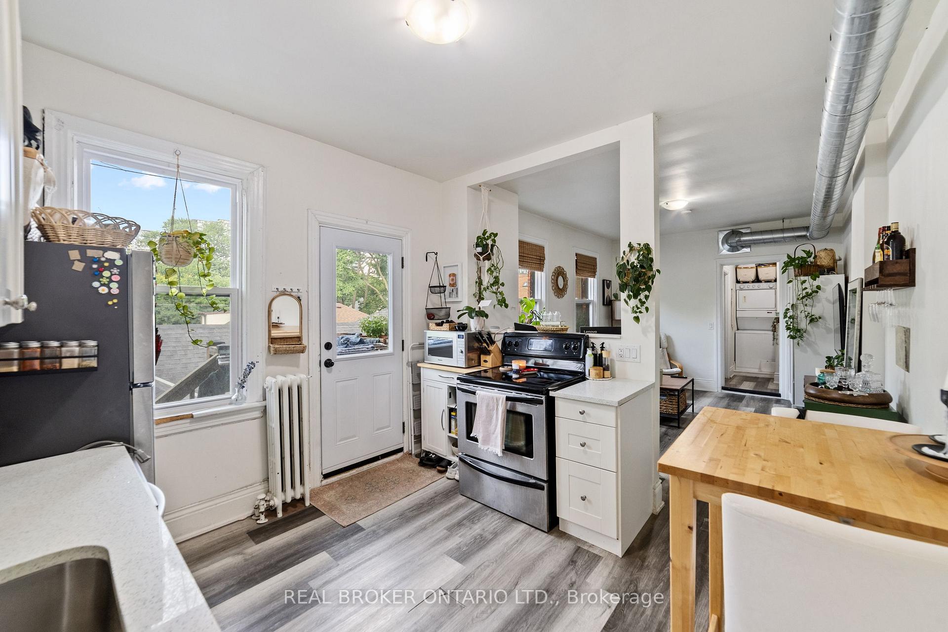 Photo 25 of 188-190 Caroline Street S, Hamilton, Durand — HOMEH