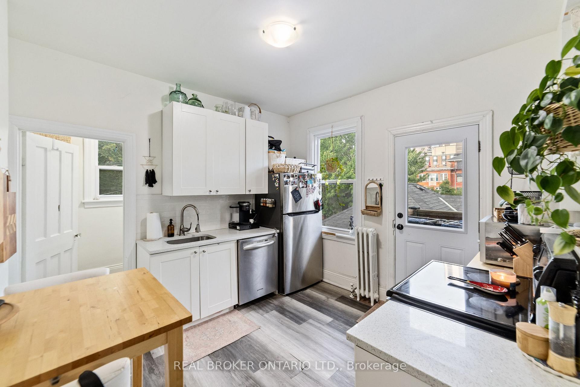 Photo 26 of 188-190 Caroline Street S, Hamilton, Durand — HOMEH