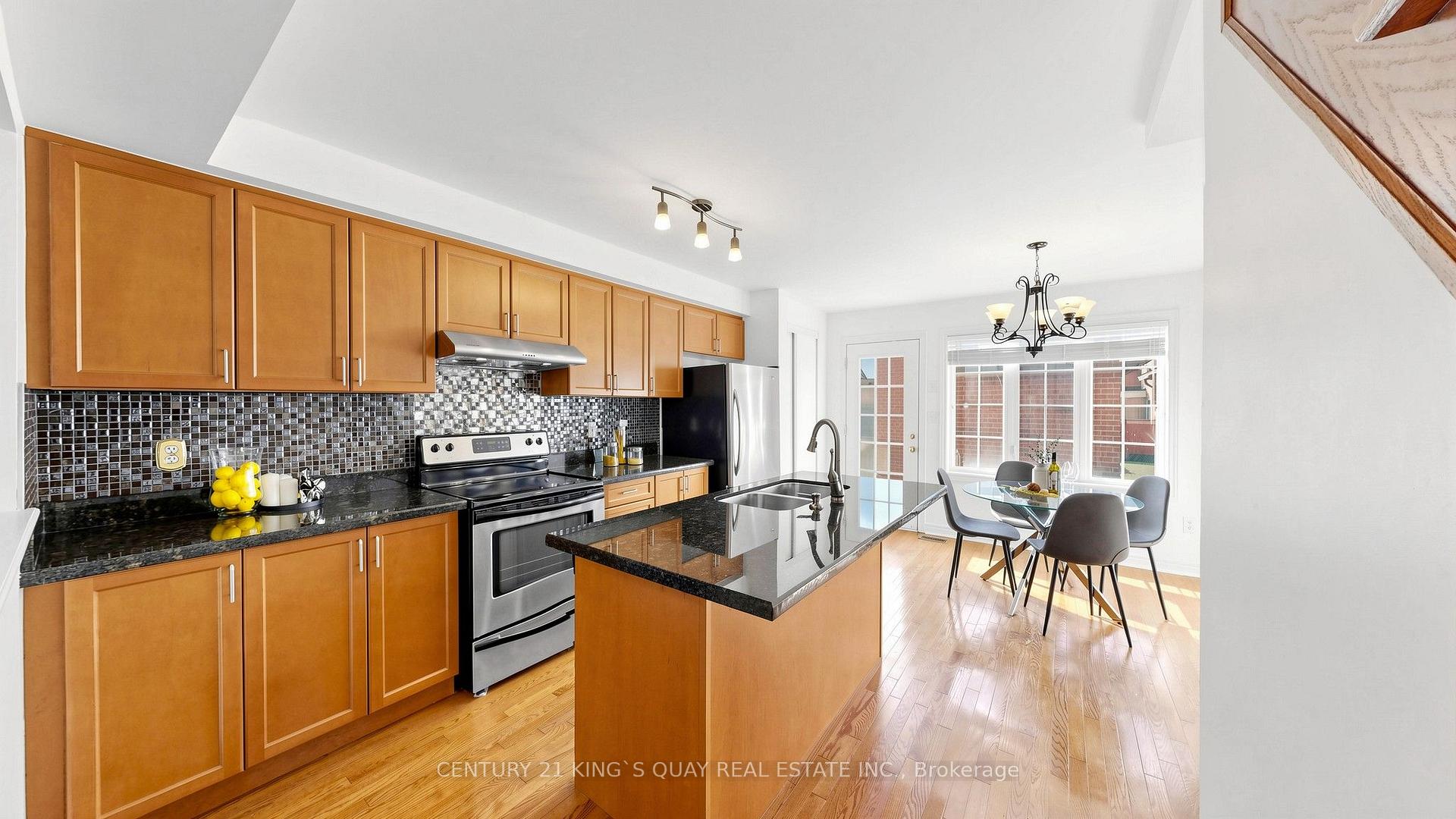Photo 11 of 51 Shady Oaks Avenue, Markham, Cornell — HOMEH