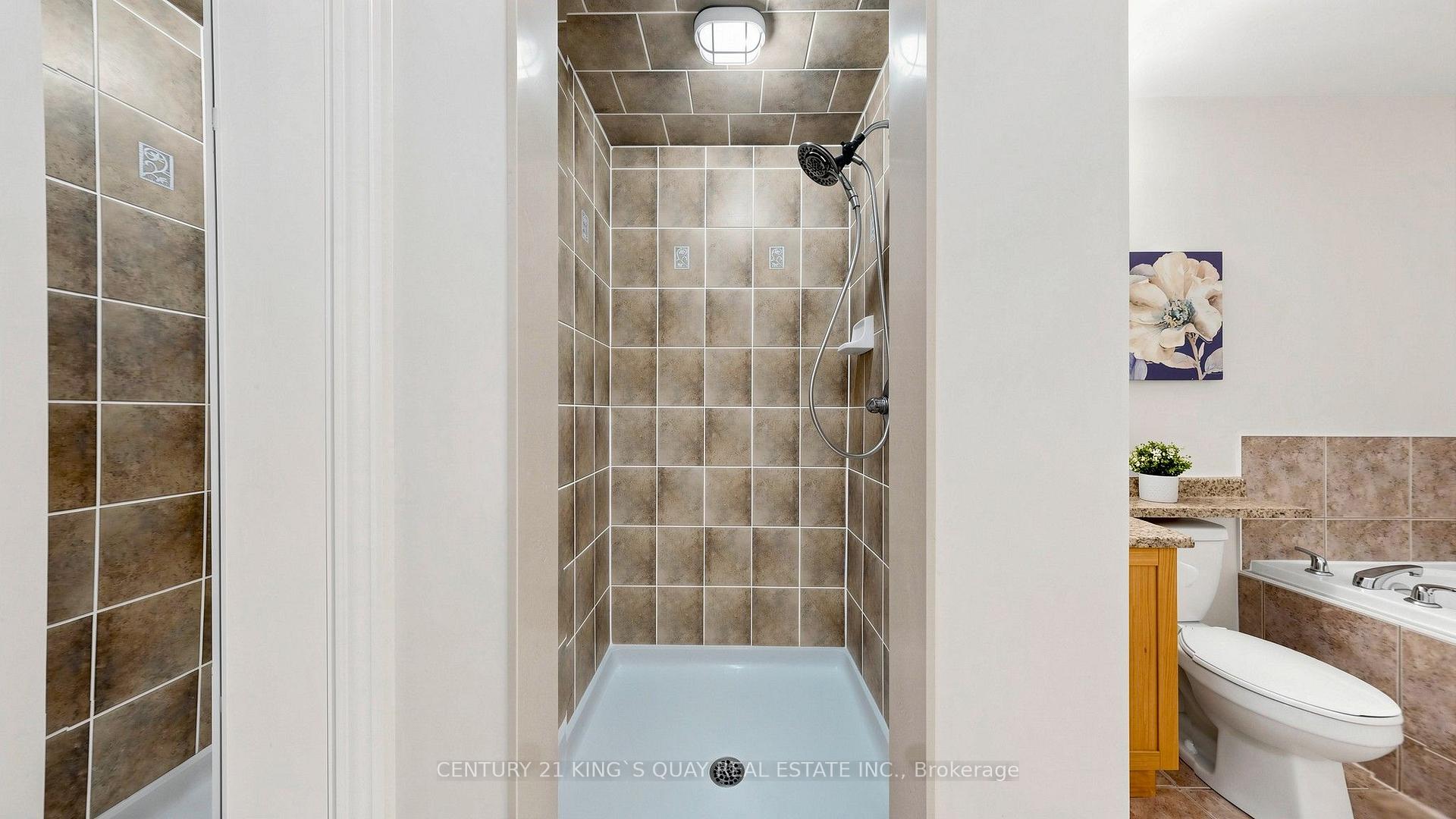 Photo 31 of 51 Shady Oaks Avenue, Markham, Cornell — HOMEH