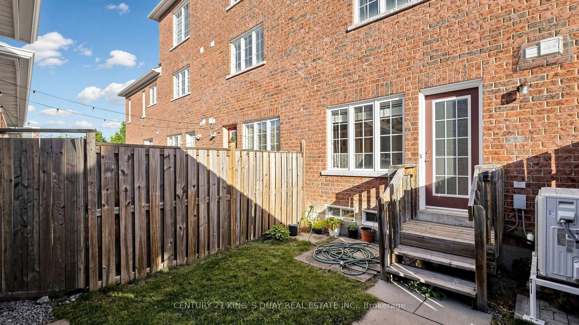 Photo 44 of 51 Shady Oaks Avenue, Markham, Cornell — HOMEH