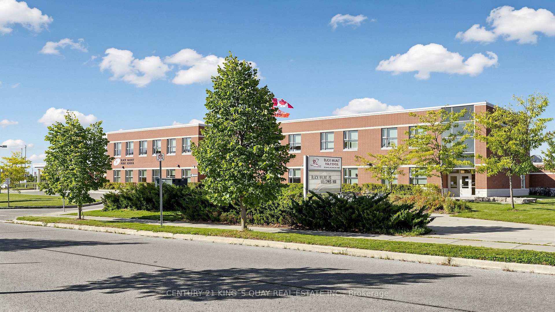 Photo 50 of 51 Shady Oaks Avenue, Markham, Cornell — HOMEH