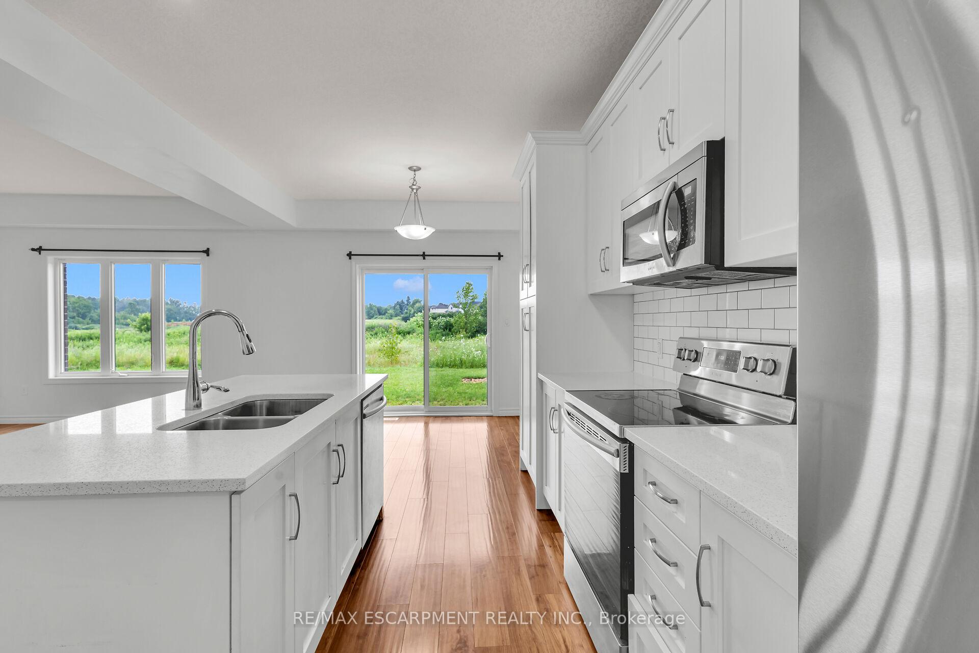 Photo 17 of 1318 Caen Avenue, Woodstock, Woodstock - North — HOMEH