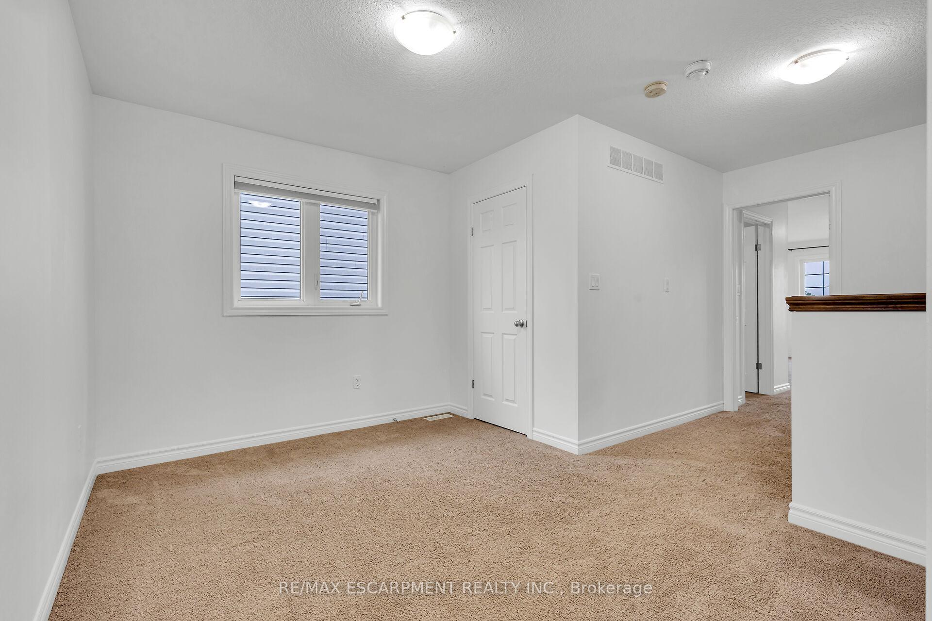 Photo 21 of 1318 Caen Avenue, Woodstock, Woodstock - North — HOMEH