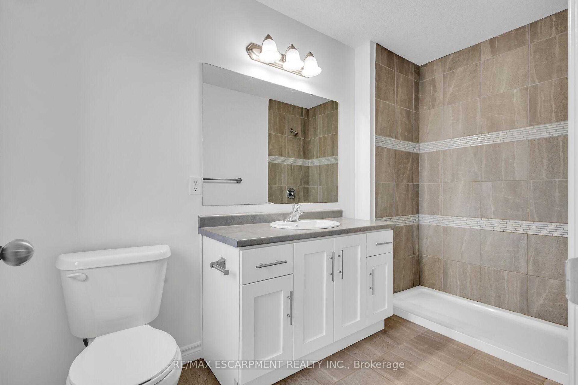 Photo 31 of 1318 Caen Avenue, Woodstock, Woodstock - North — HOMEH