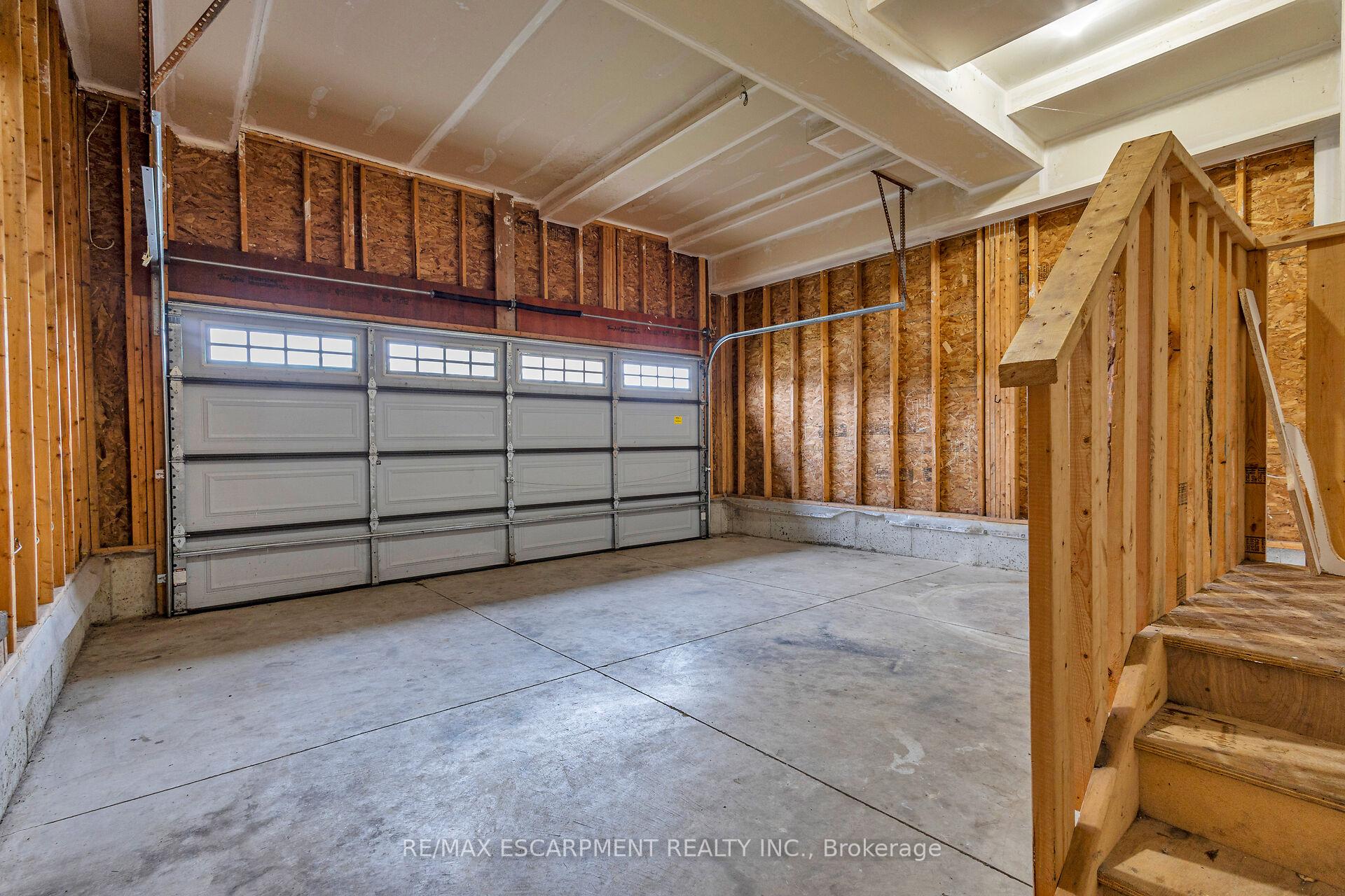 Photo 39 of 1318 Caen Avenue, Woodstock, Woodstock - North — HOMEH
