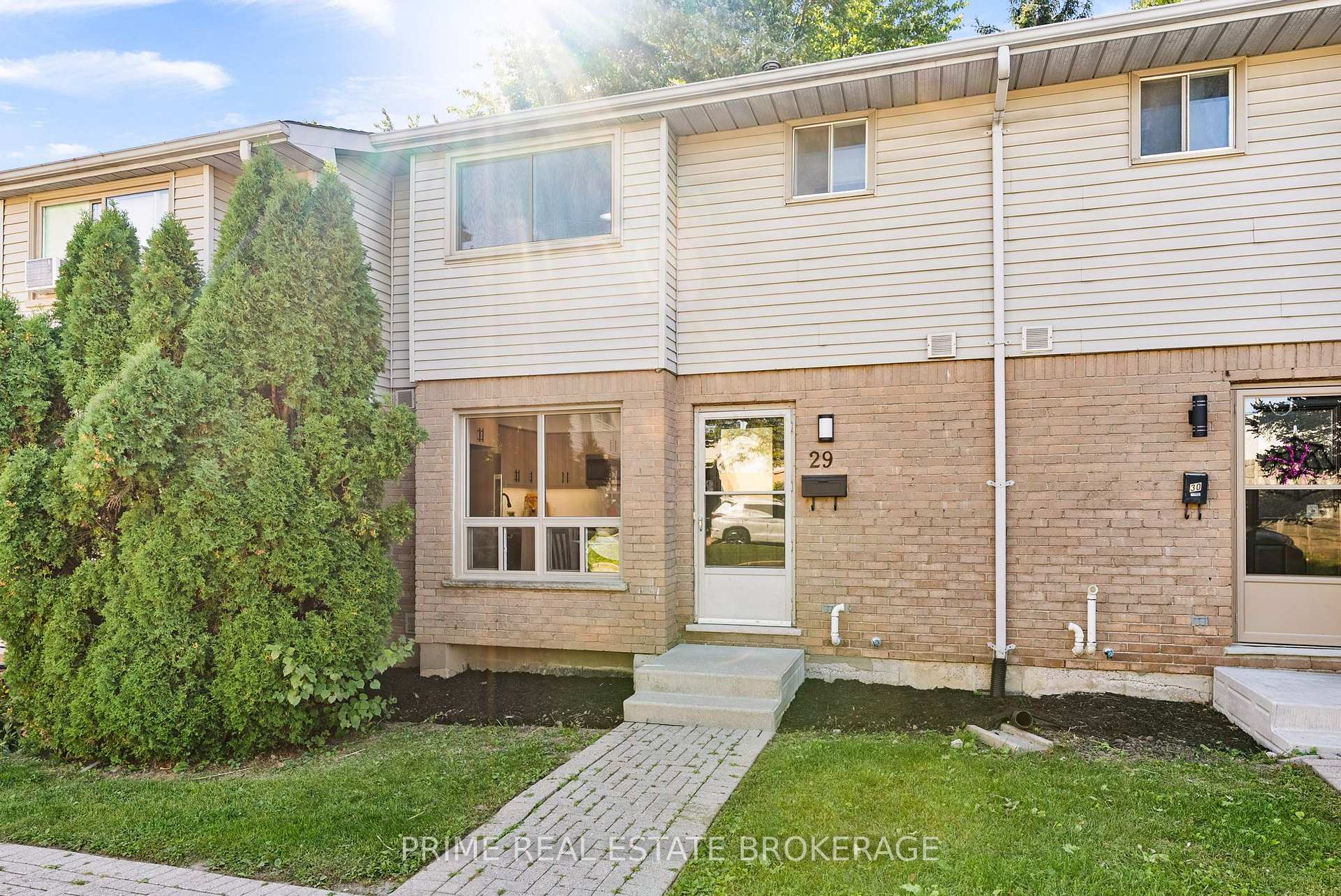Photo of Unit 29, 35 Waterman Avenue