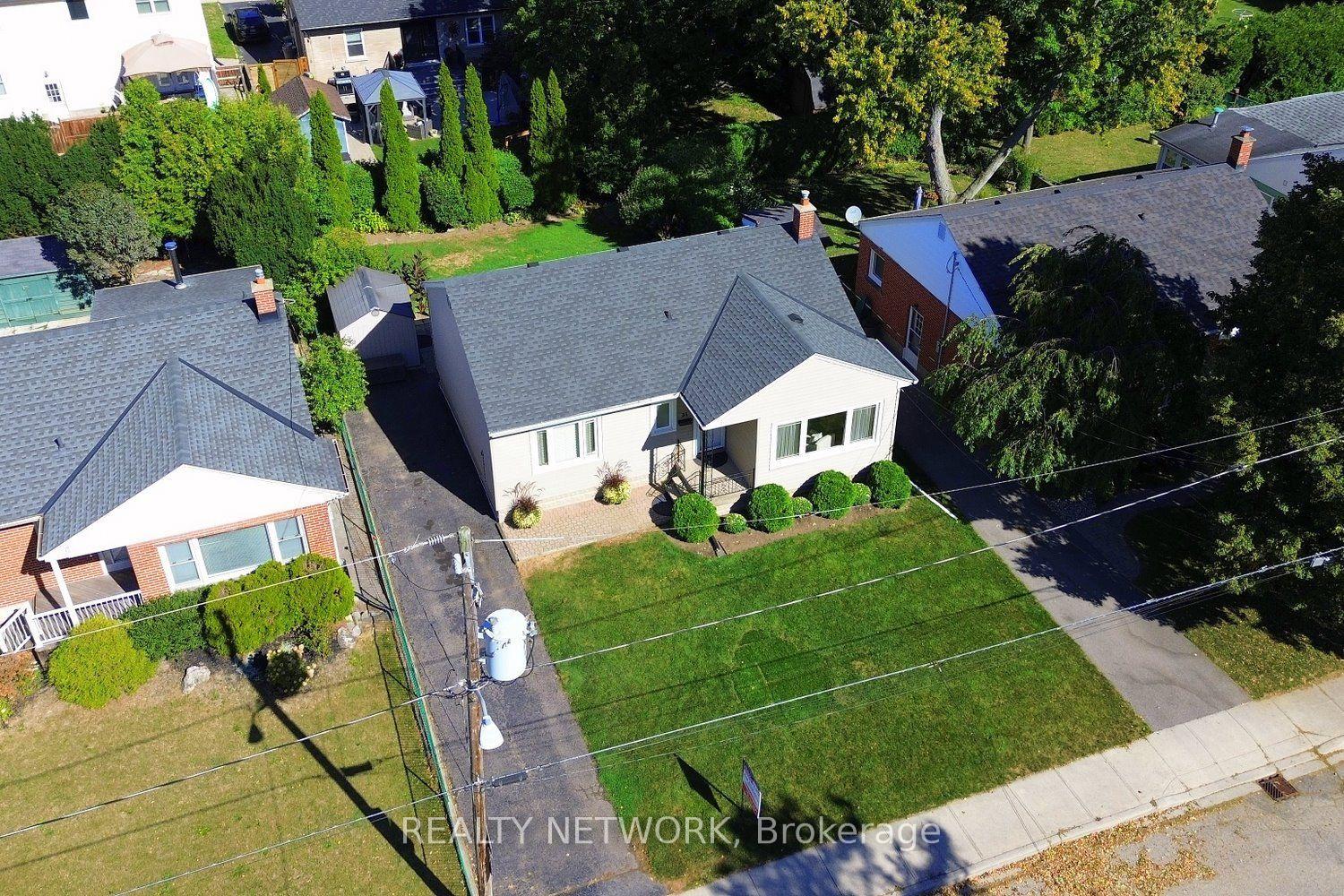 Photo 5 of 31 Kemp Drive, Hamilton, Dundas — HOMEH