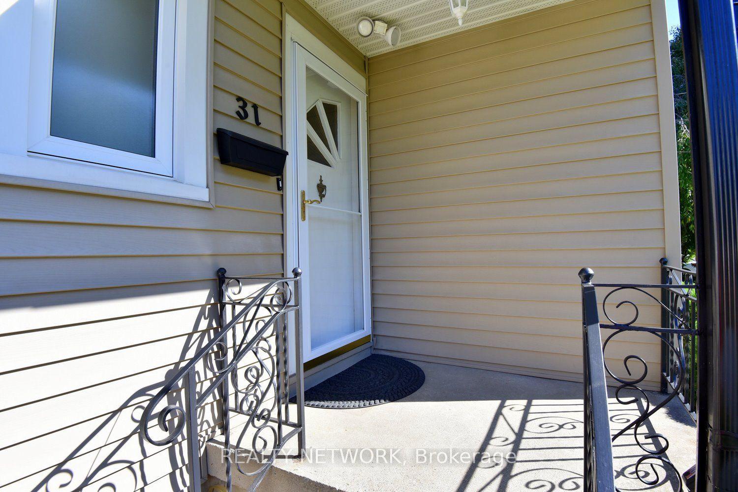 Photo 10 of 31 Kemp Drive, Hamilton, Dundas — HOMEH