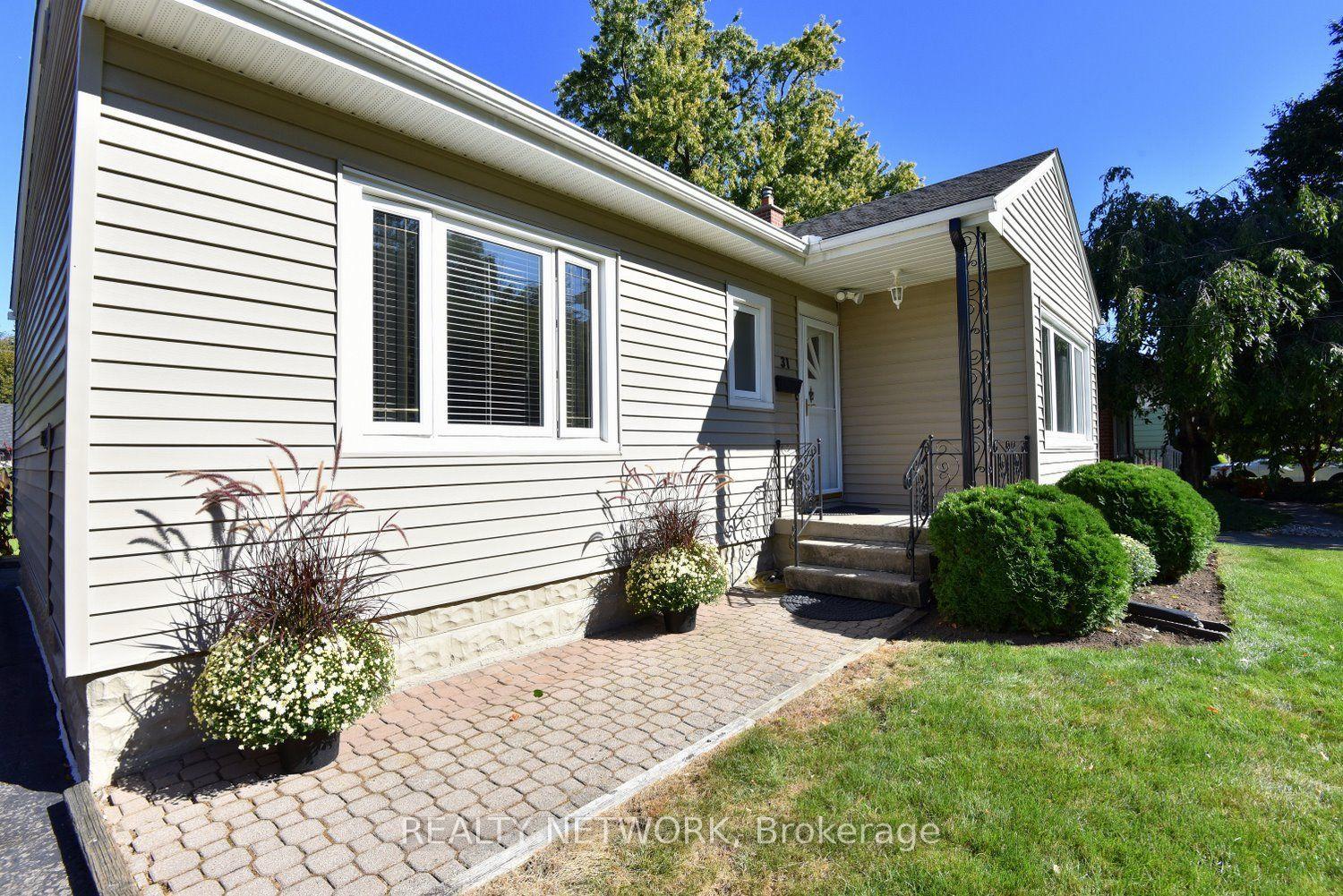 Photo 11 of 31 Kemp Drive, Hamilton, Dundas — HOMEH