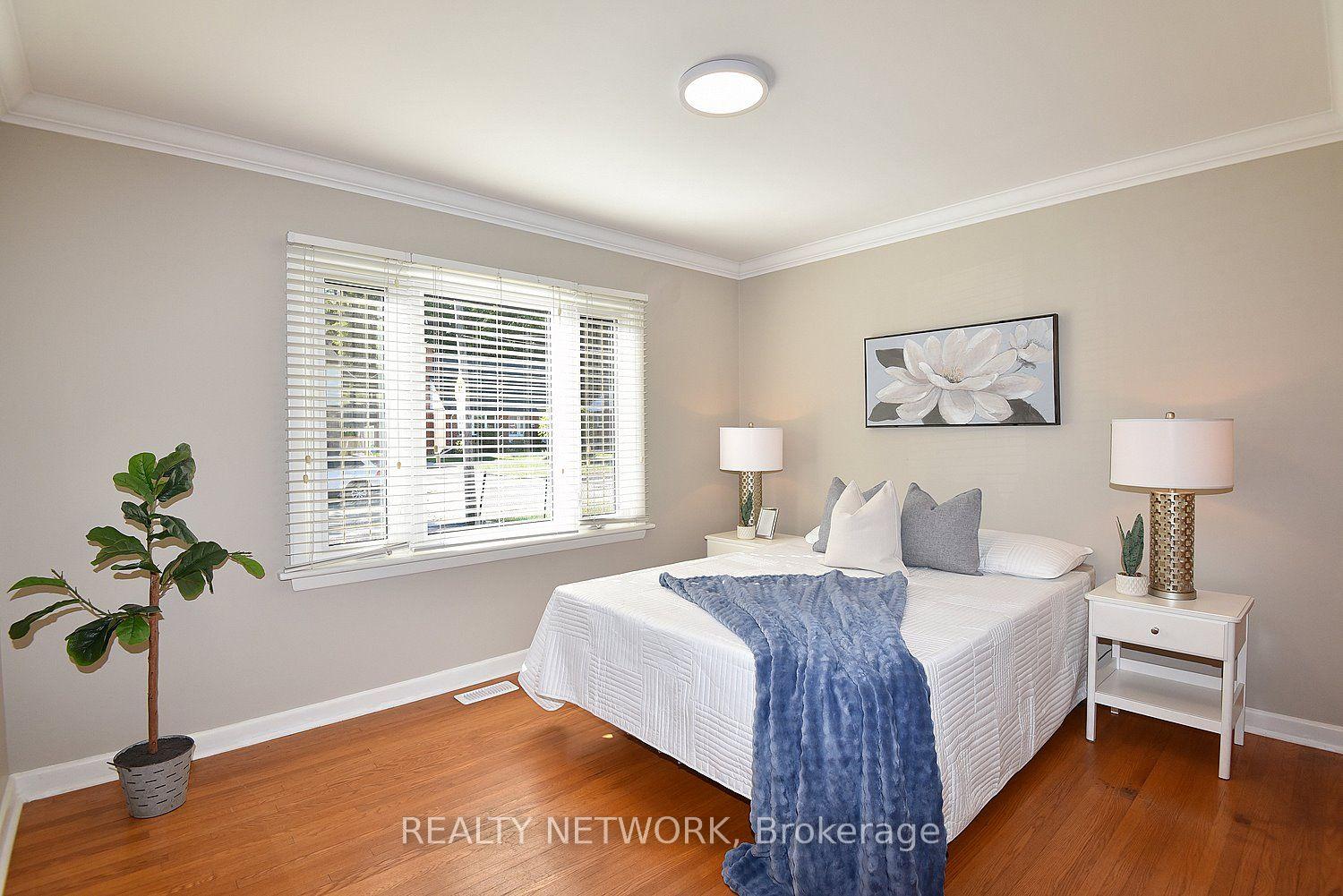 Photo 23 of 31 Kemp Drive, Hamilton, Dundas — HOMEH