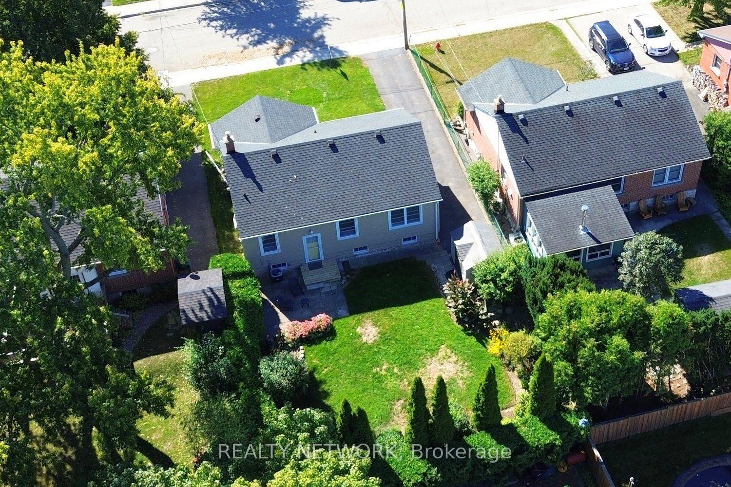 Photo 34 of 31 Kemp Drive, Hamilton, Dundas — HOMEH