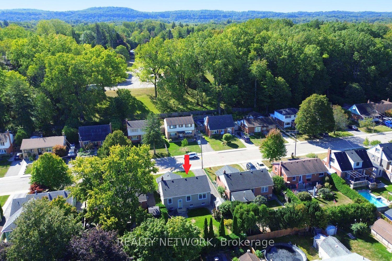 Photo 42 of 31 Kemp Drive, Hamilton, Dundas — HOMEH