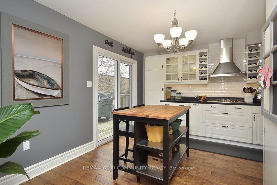 Photo 4 of 28 Henderson Crescent, New Tecumseth, Alliston — HOMEH