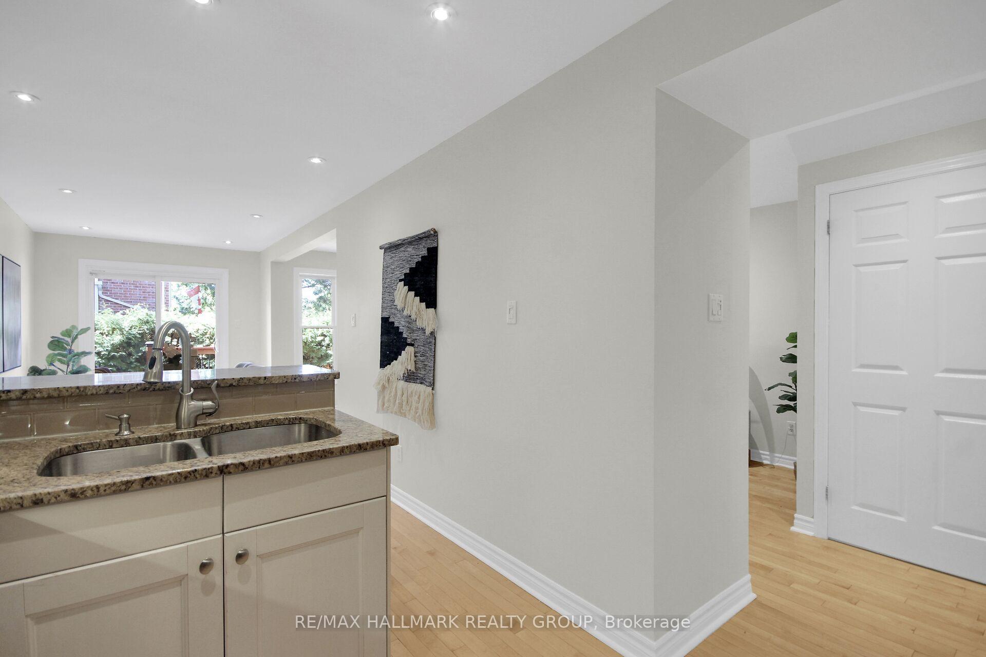 Photo 37 of 57 Ashpark Crescent, Ottawa, Hunt Club Park/Greenboro — HOMEH