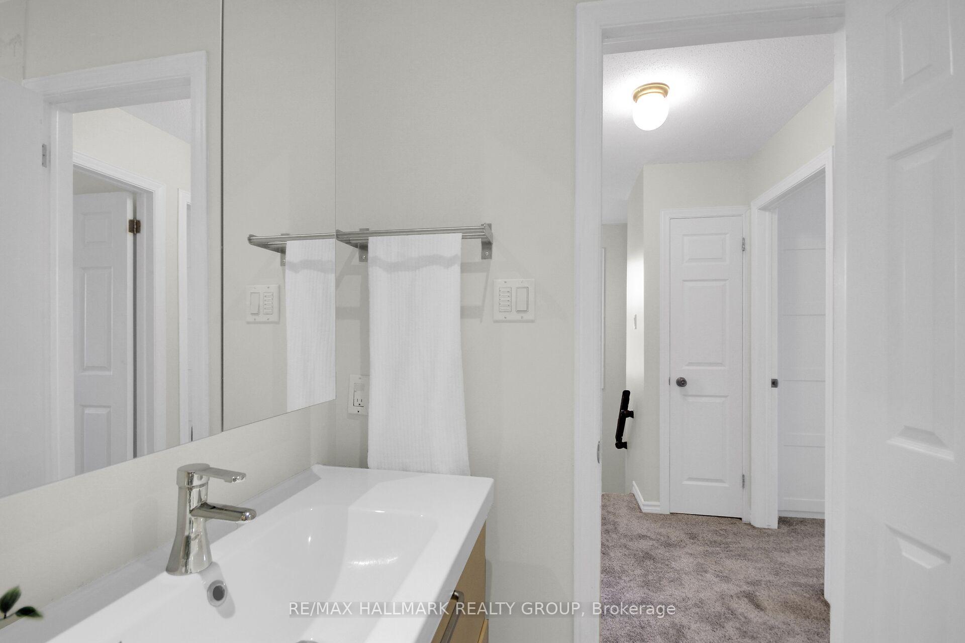 Photo 53 of 57 Ashpark Crescent, Ottawa, Hunt Club Park/Greenboro — HOMEH
