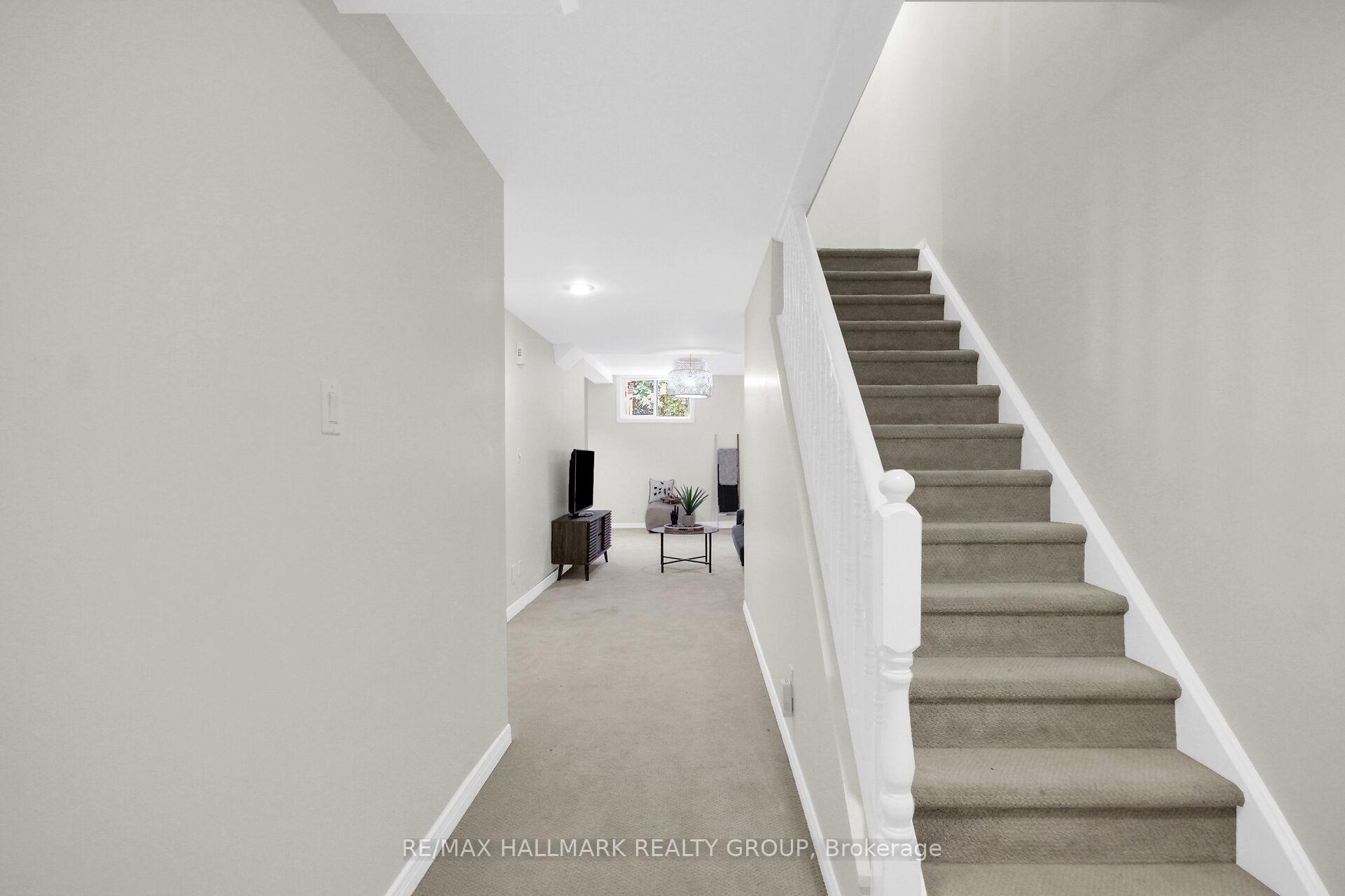 Photo 56 of 57 Ashpark Crescent, Ottawa, Hunt Club Park/Greenboro — HOMEH