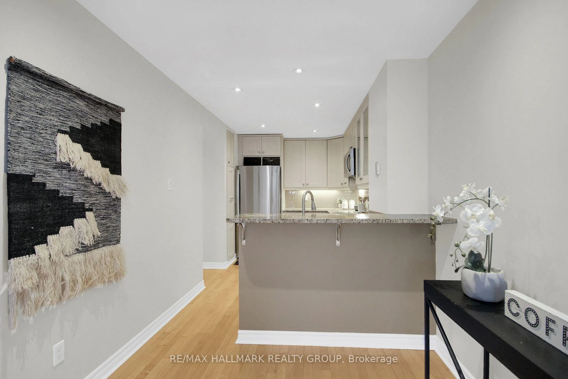 Photo 26 of 57 Ashpark Crescent, Ottawa, Hunt Club Park/Greenboro — HOMEH