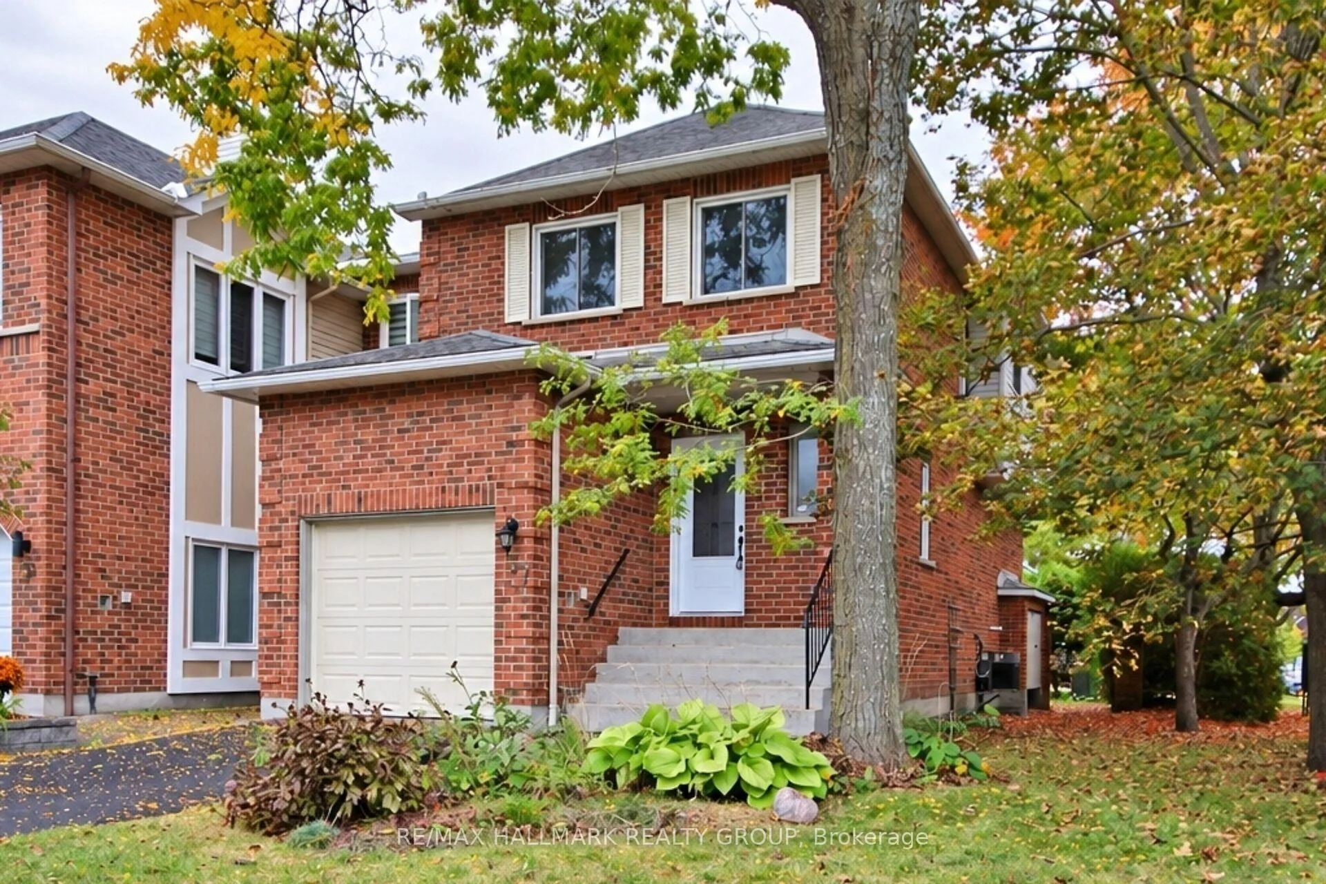 Photo 1 of 57 Ashpark Crescent, Ottawa, Hunt Club Park/Greenboro — HOMEH