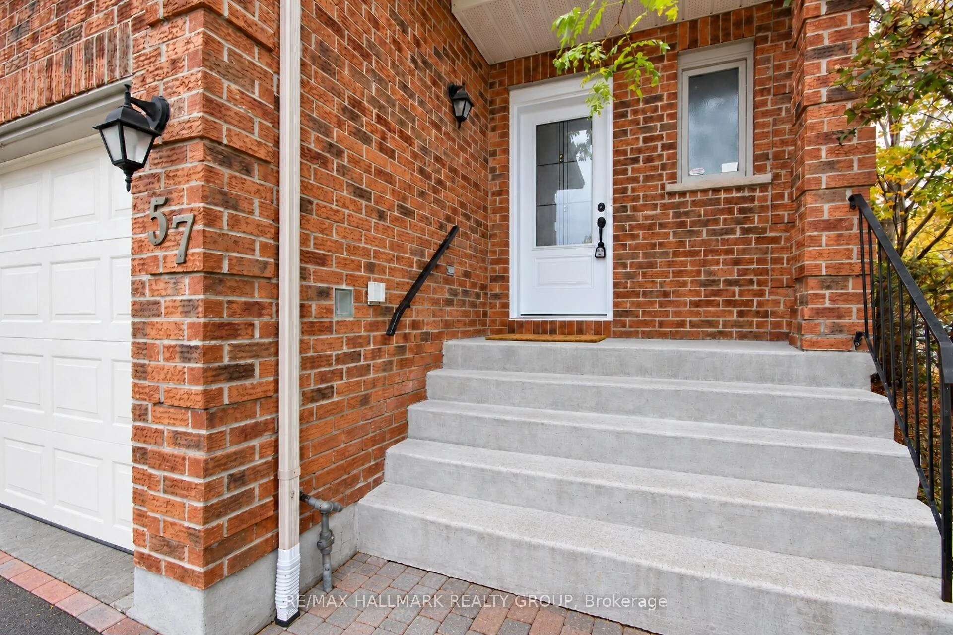 Photo 7 of 57 Ashpark Crescent, Ottawa, Hunt Club Park/Greenboro — HOMEH