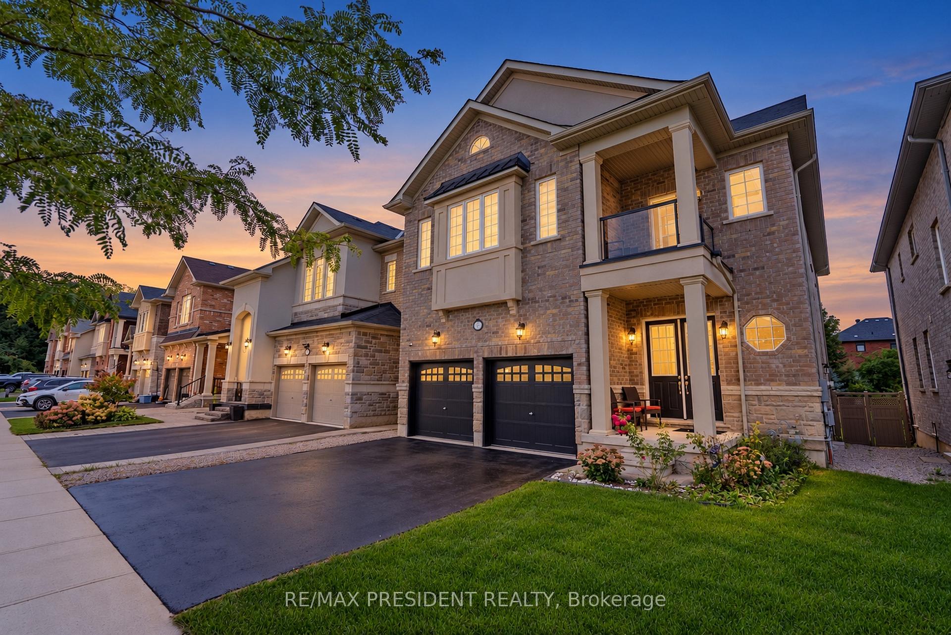 Photo 3 of 31 Monarch Drive, Halton Hills, Georgetown — HOMEH