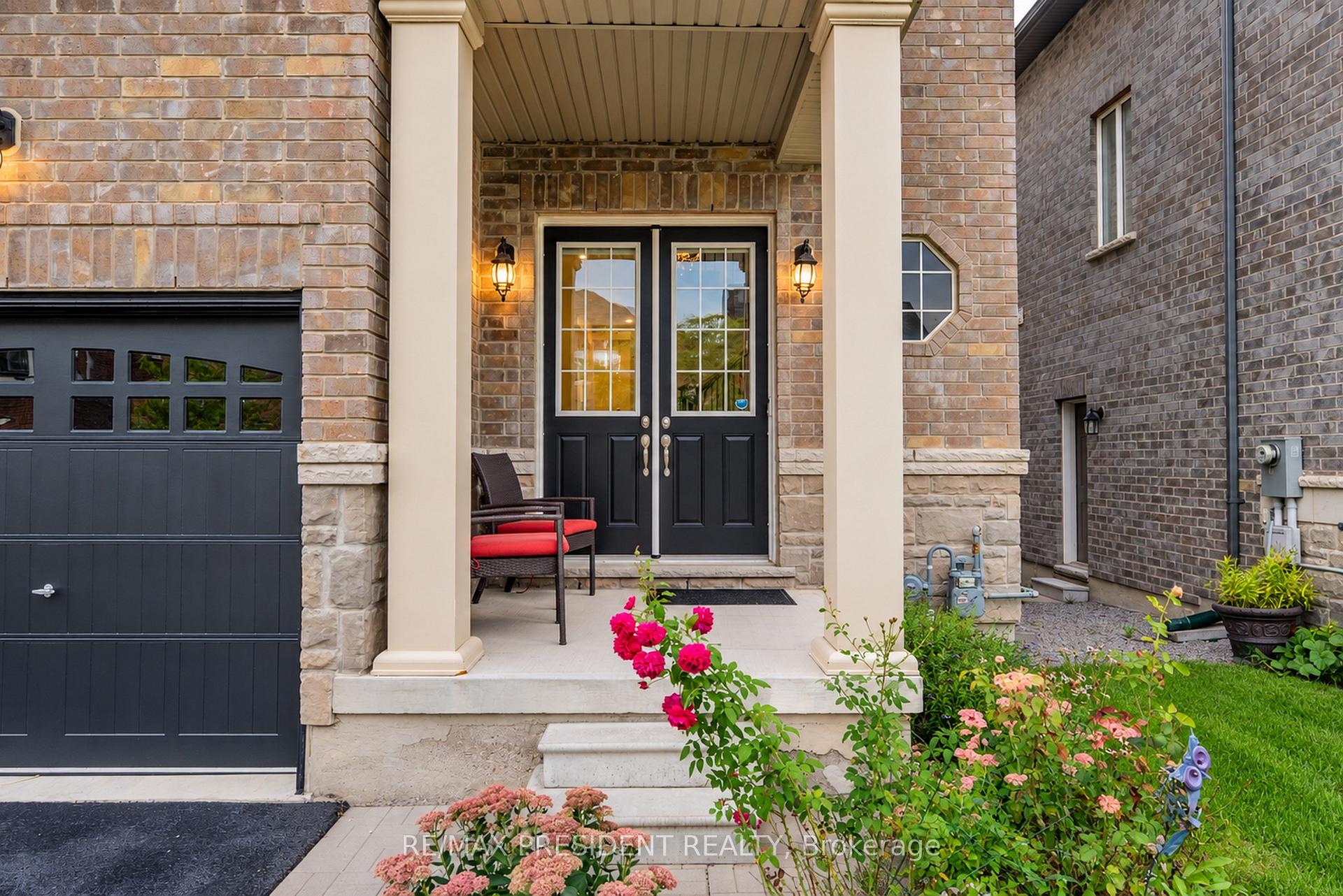 Photo 5 of 31 Monarch Drive, Halton Hills, Georgetown — HOMEH