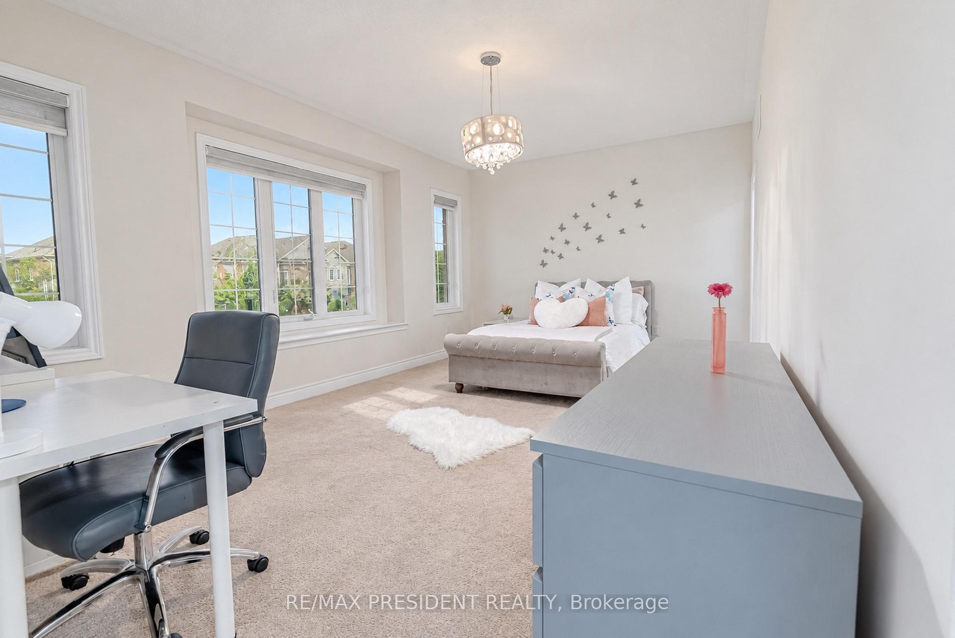 Photo 24 of 31 Monarch Drive, Halton Hills, Georgetown — HOMEH