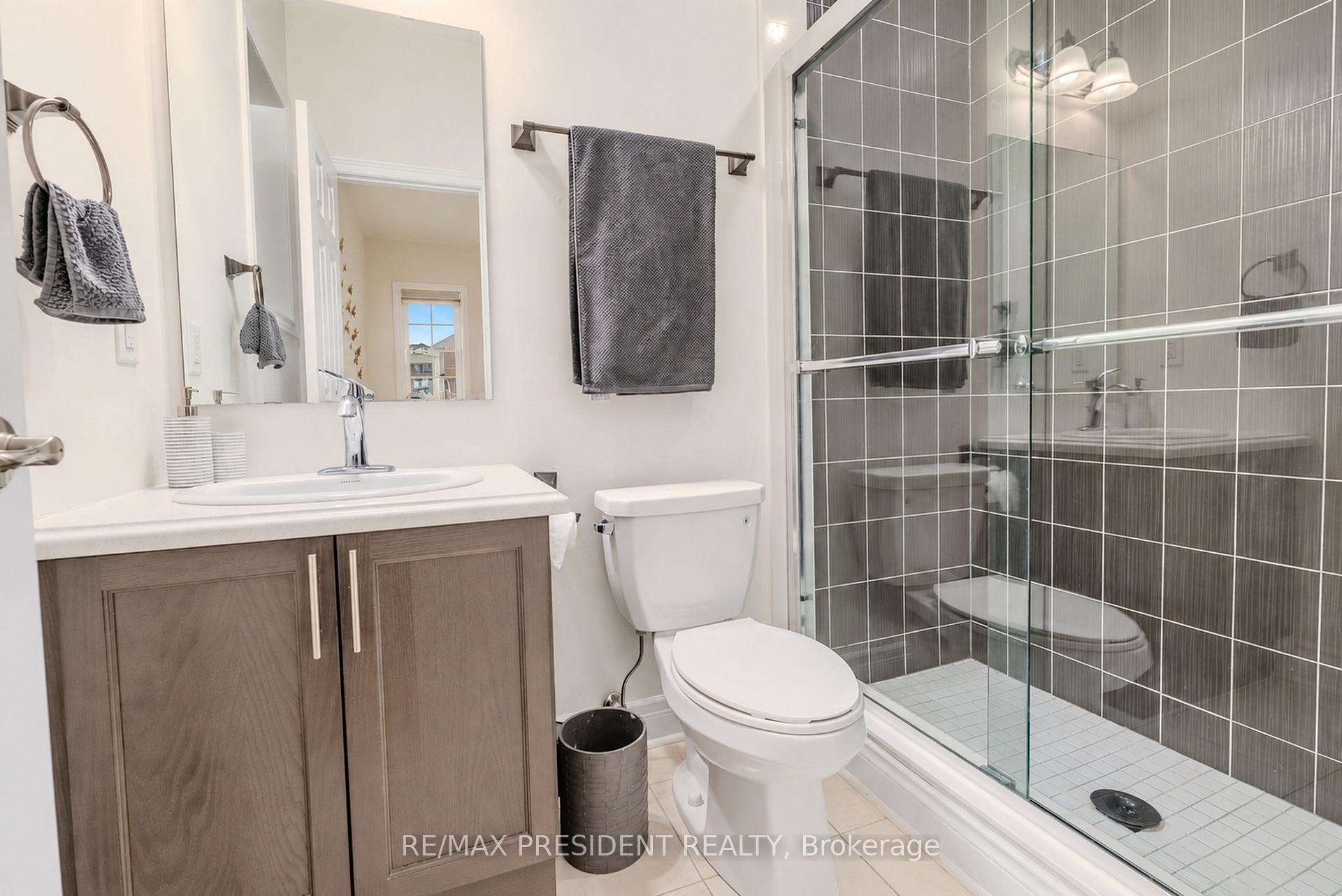 Photo 26 of 31 Monarch Drive, Halton Hills, Georgetown — HOMEH