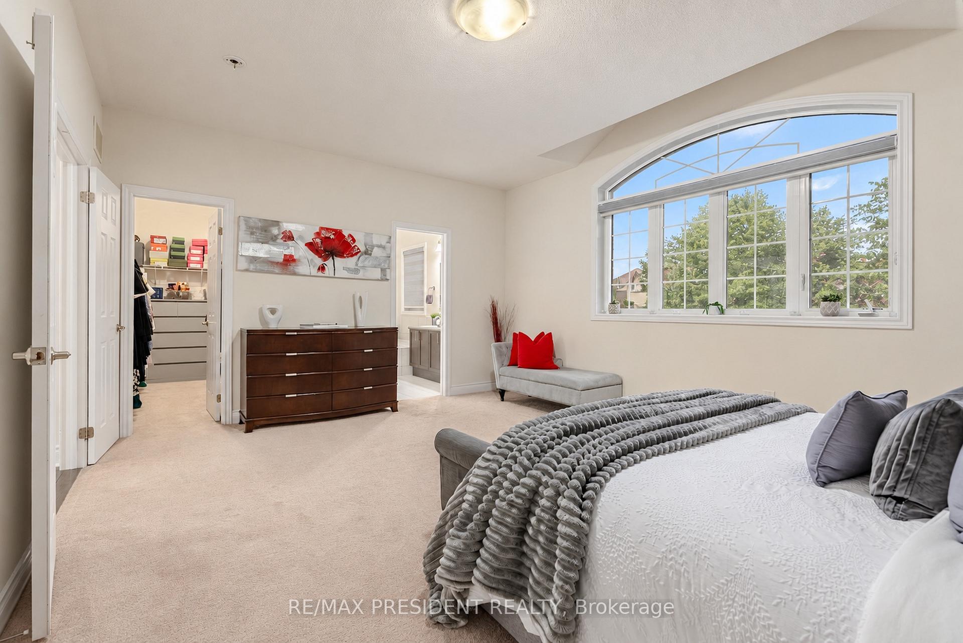 Photo 35 of 31 Monarch Drive, Halton Hills, Georgetown — HOMEH