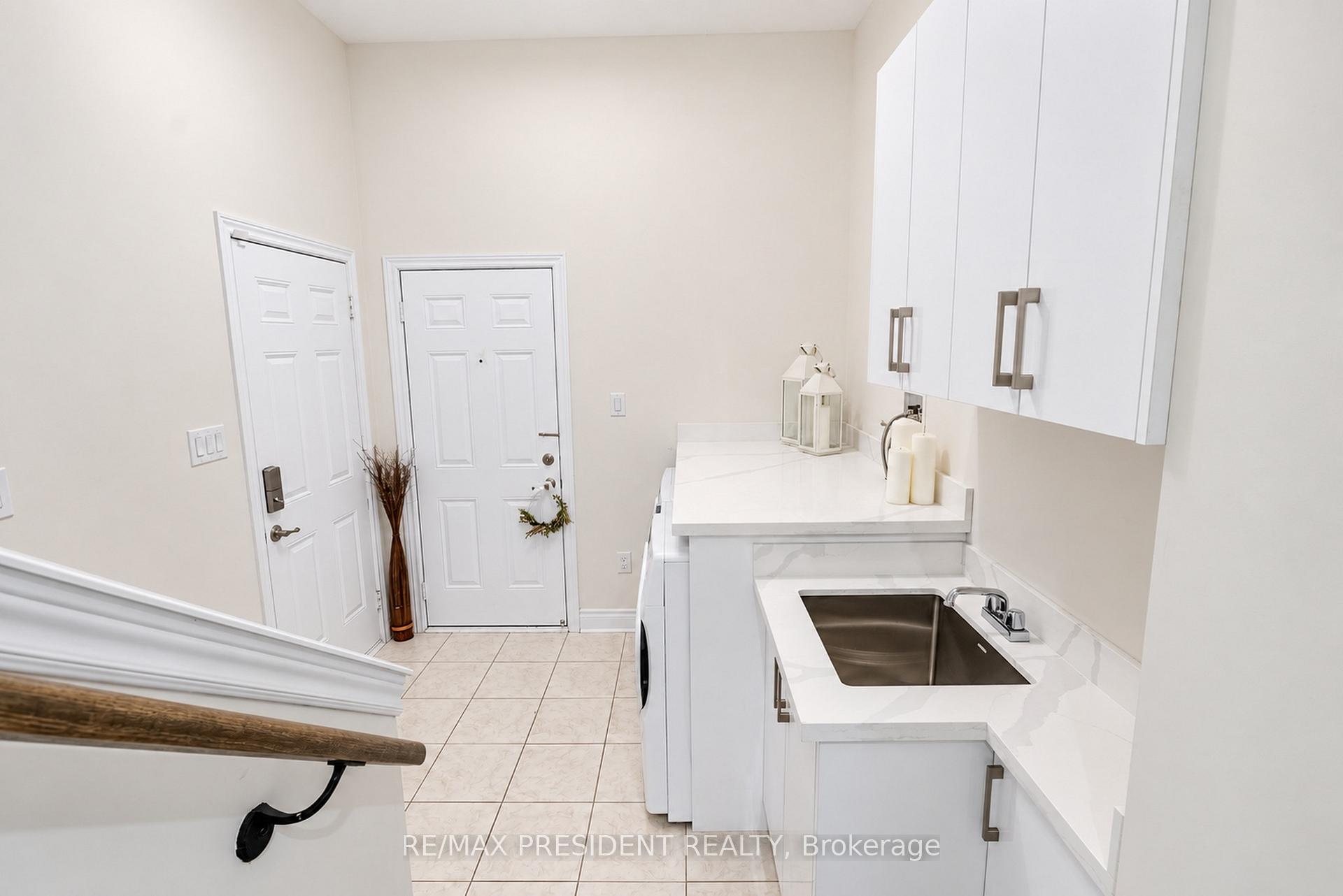 Photo 39 of 31 Monarch Drive, Halton Hills, Georgetown — HOMEH