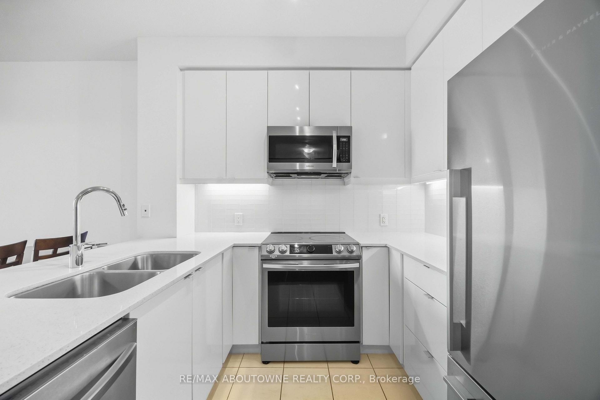 Photo 6 of Unit 513, 50 Thomas Riley Road, Etobicoke, Islington-City Centre West — HOMEH