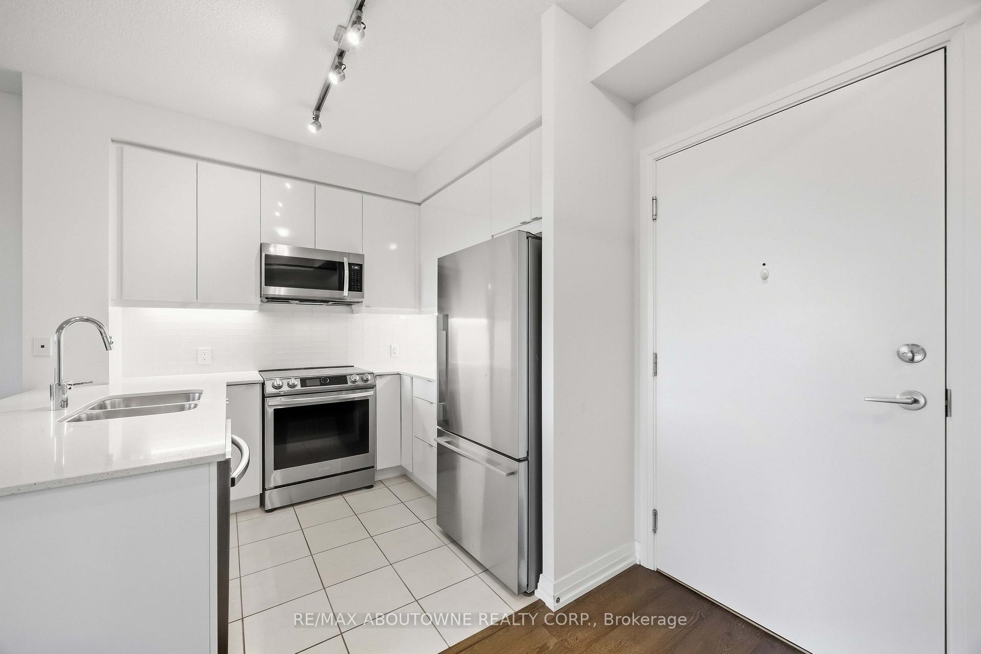 Photo 7 of Unit 513, 50 Thomas Riley Road, Etobicoke, Islington-City Centre West — HOMEH