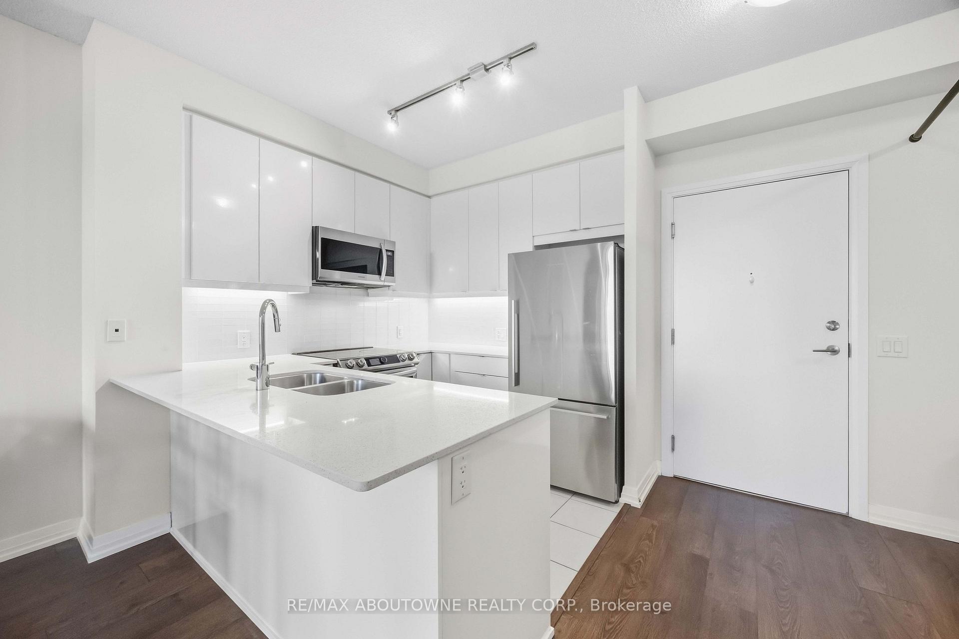 Photo 8 of Unit 513, 50 Thomas Riley Road, Etobicoke, Islington-City Centre West — HOMEH
