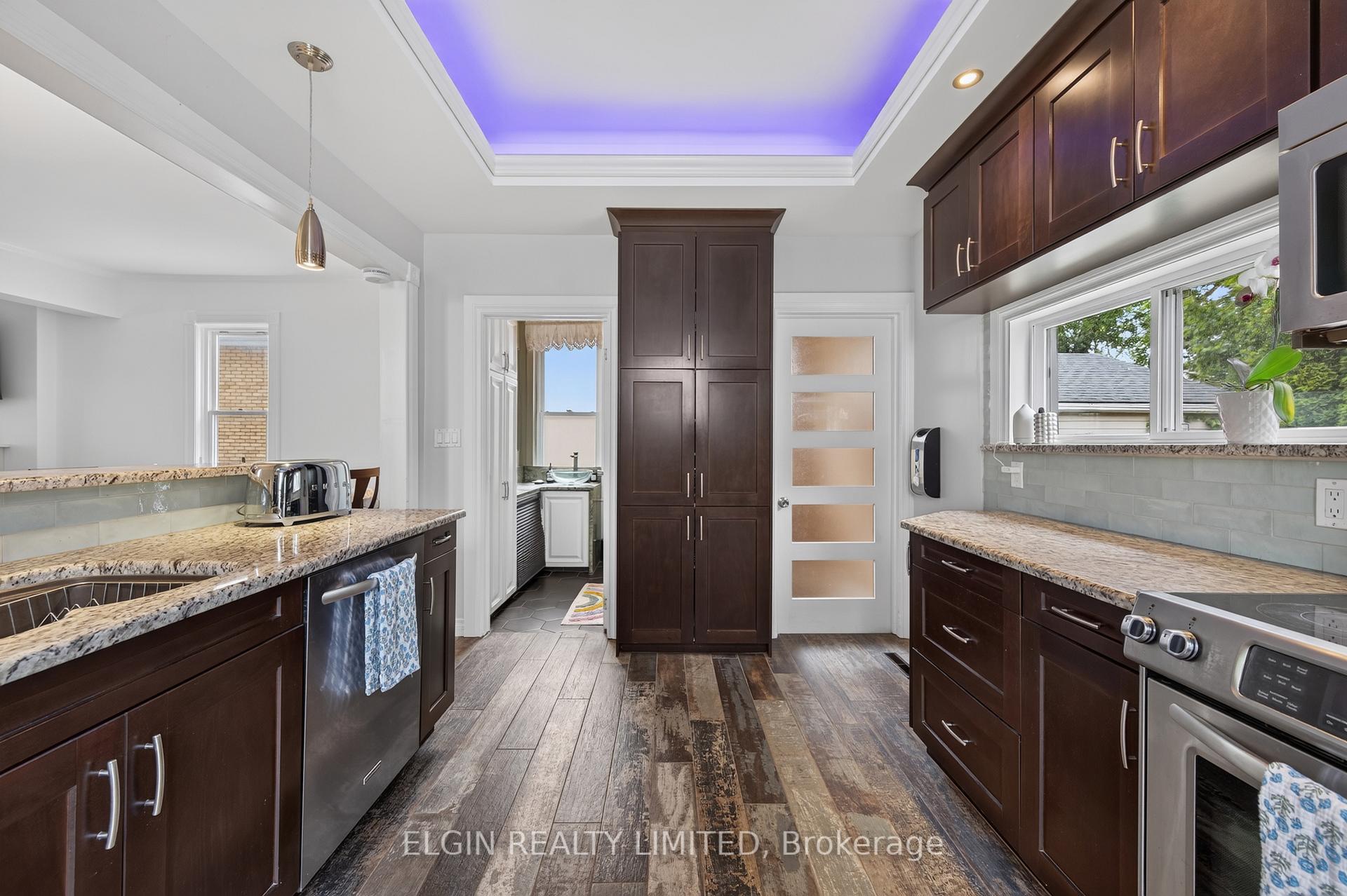 Photo 16 of 25 Locust Street, St. Thomas — HOMEH
