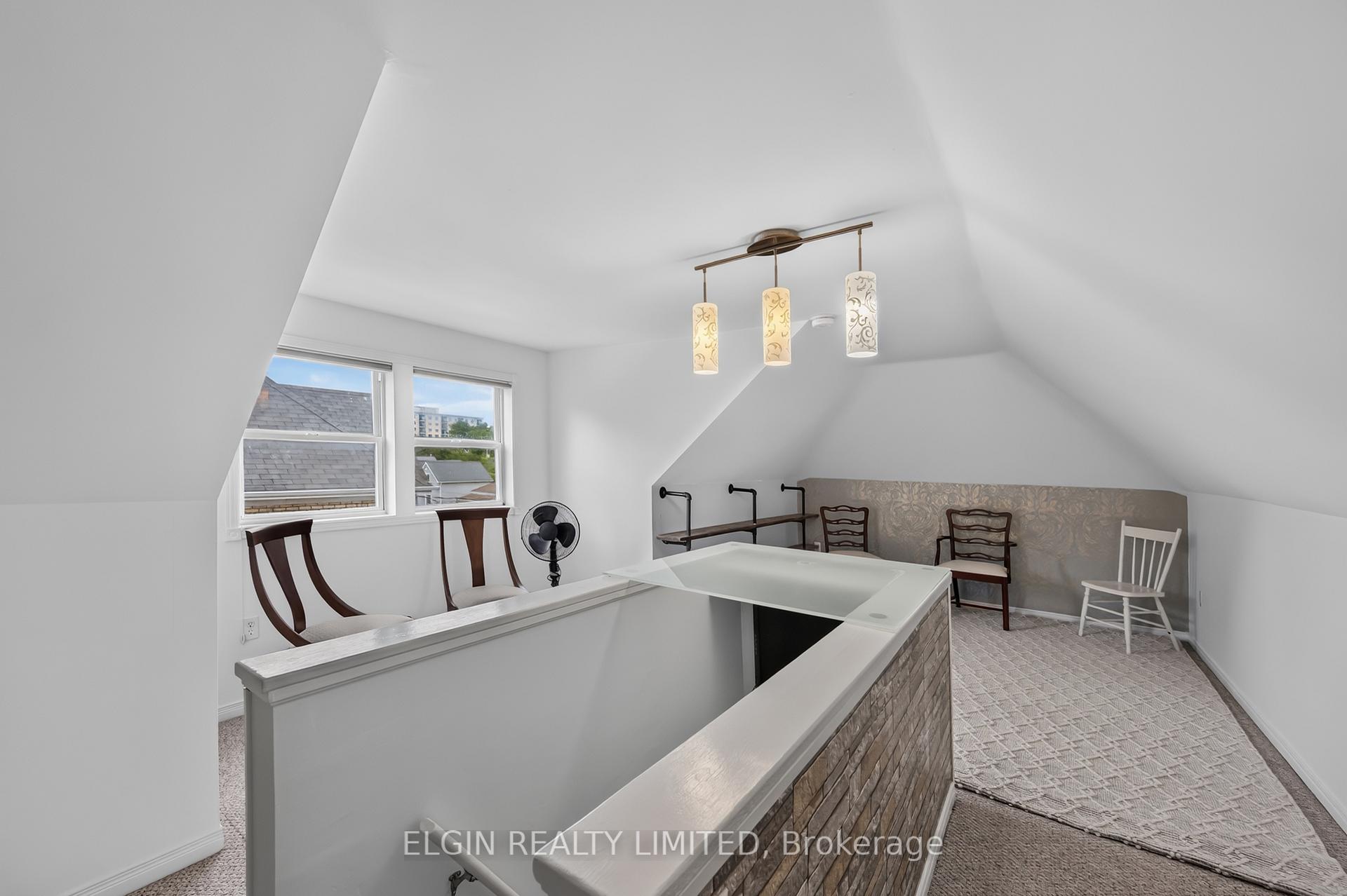Photo 21 of 25 Locust Street, St. Thomas — HOMEH