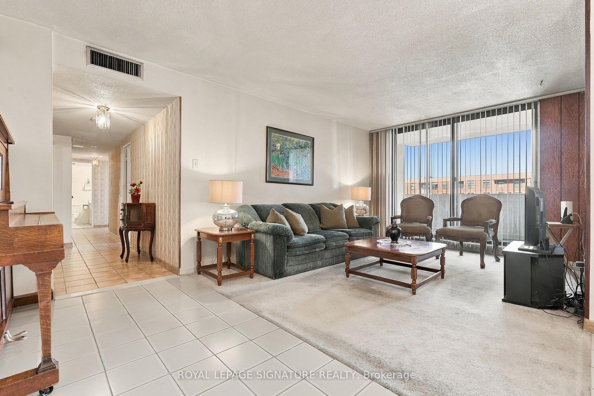 Photo 8 of Unit 539, 2645 Jane Street, North York, Glenfield-Jane Heights — HOMEH