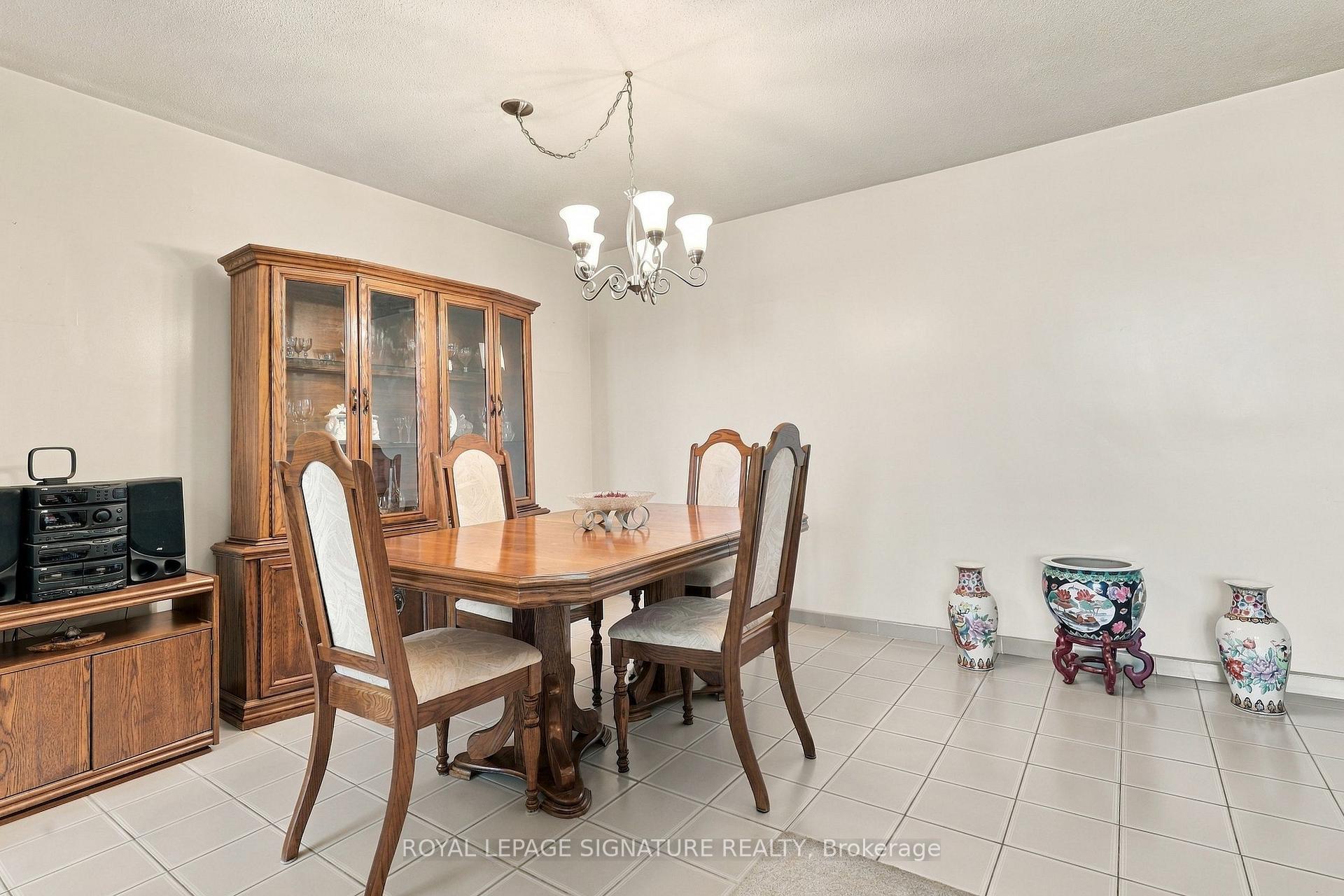 Photo 12 of Unit 539, 2645 Jane Street, North York, Glenfield-Jane Heights — HOMEH