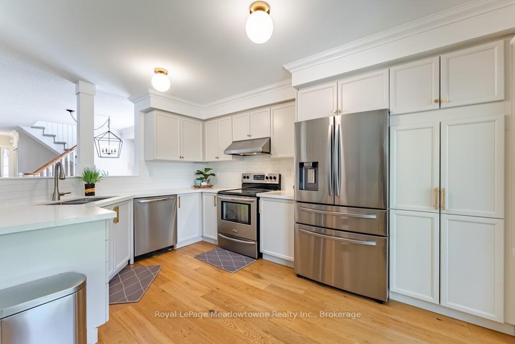 Photo 14 of 407 Baverstock Crescent, Milton, Clarke — HOMEH