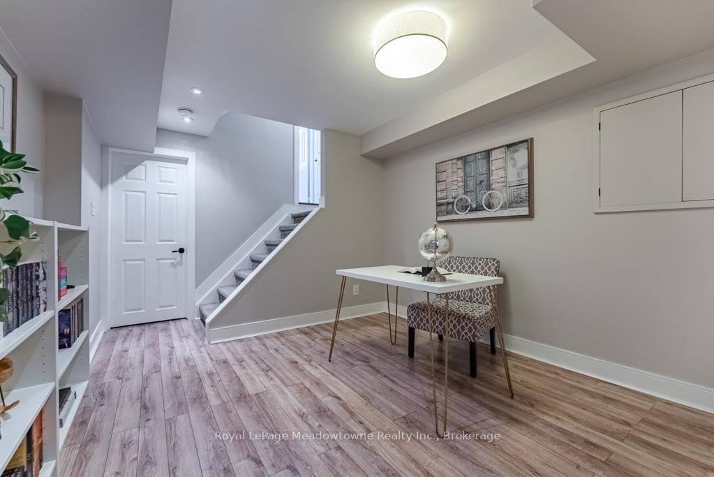 Photo 33 of 407 Baverstock Crescent, Milton, Clarke — HOMEH