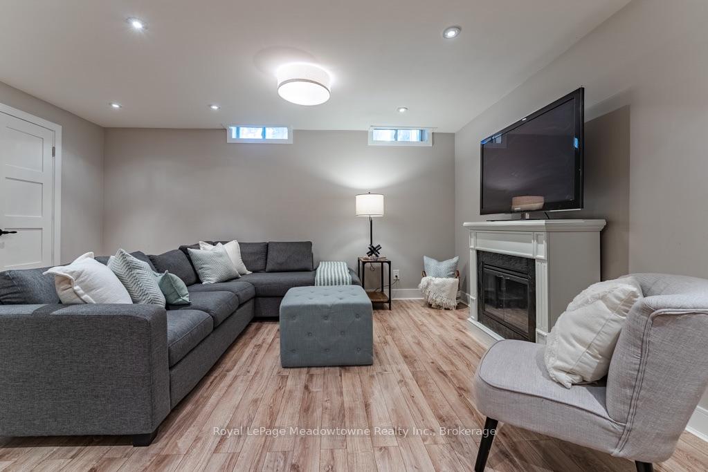 Photo 35 of 407 Baverstock Crescent, Milton, Clarke — HOMEH