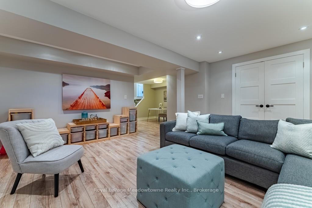 Photo 36 of 407 Baverstock Crescent, Milton, Clarke — HOMEH