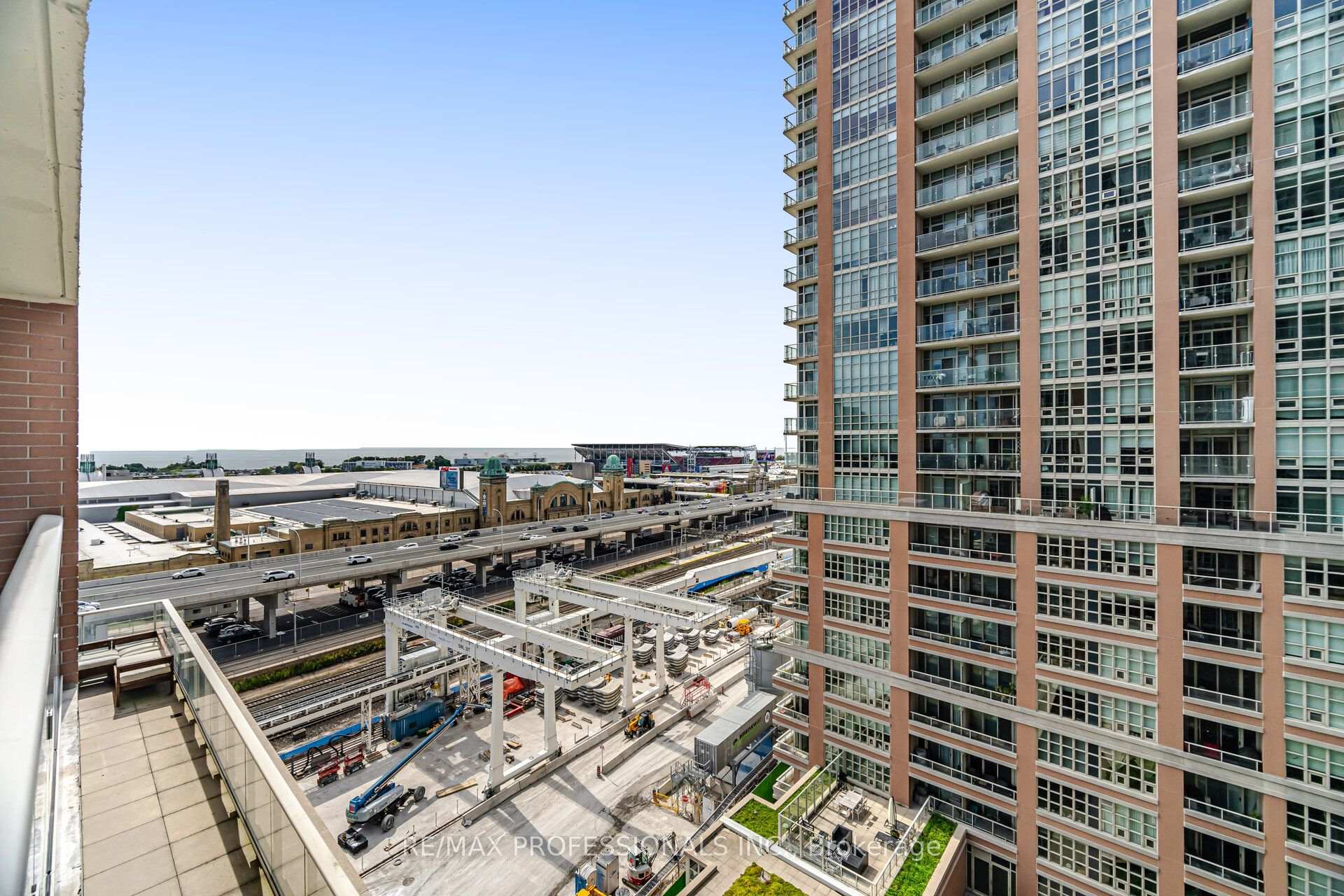 Photo 15 of Unit 1206, 65 East Liberty Street, Toronto, Niagara — HOMEH