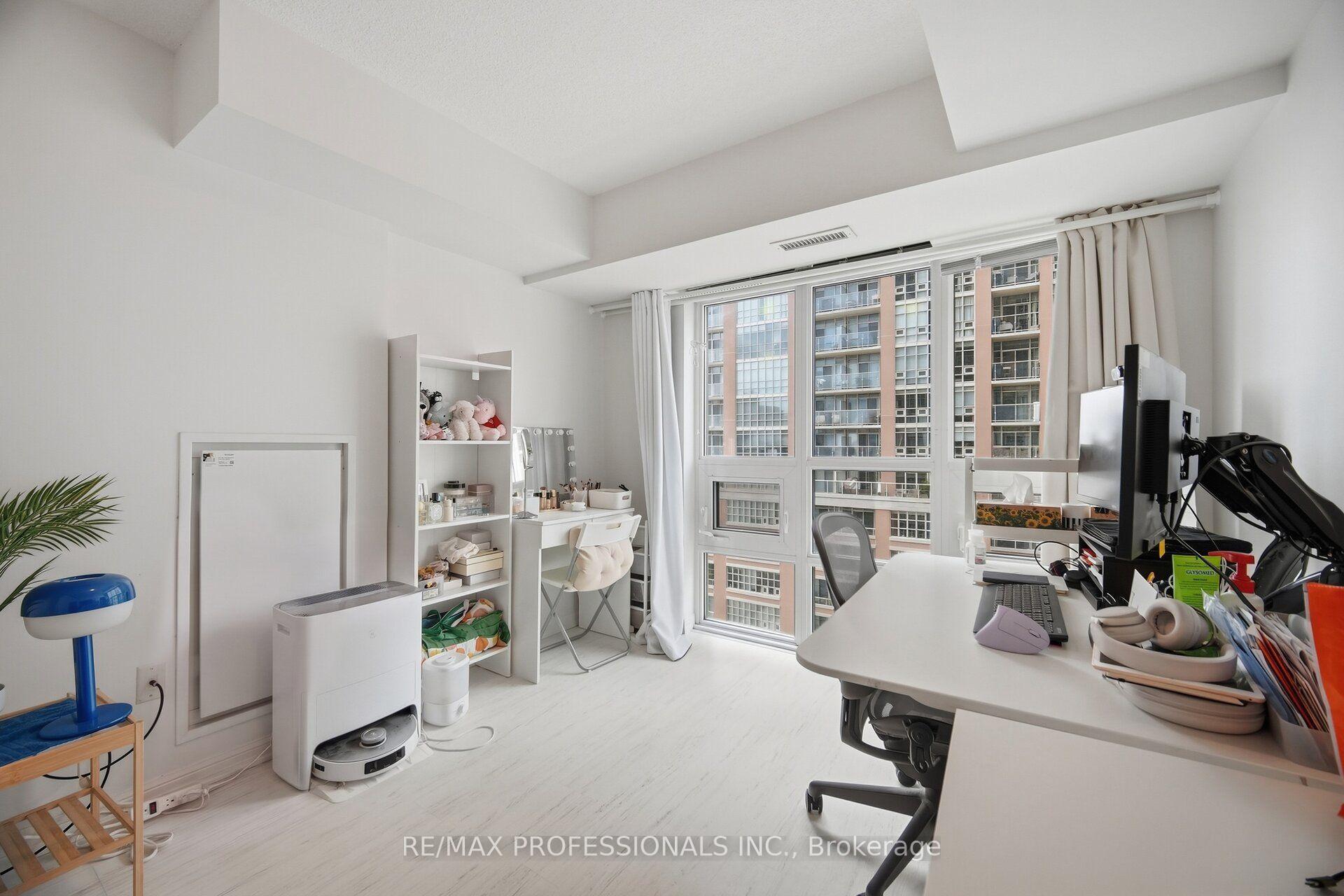 Photo 17 of Unit 1206, 65 East Liberty Street, Toronto, Niagara — HOMEH