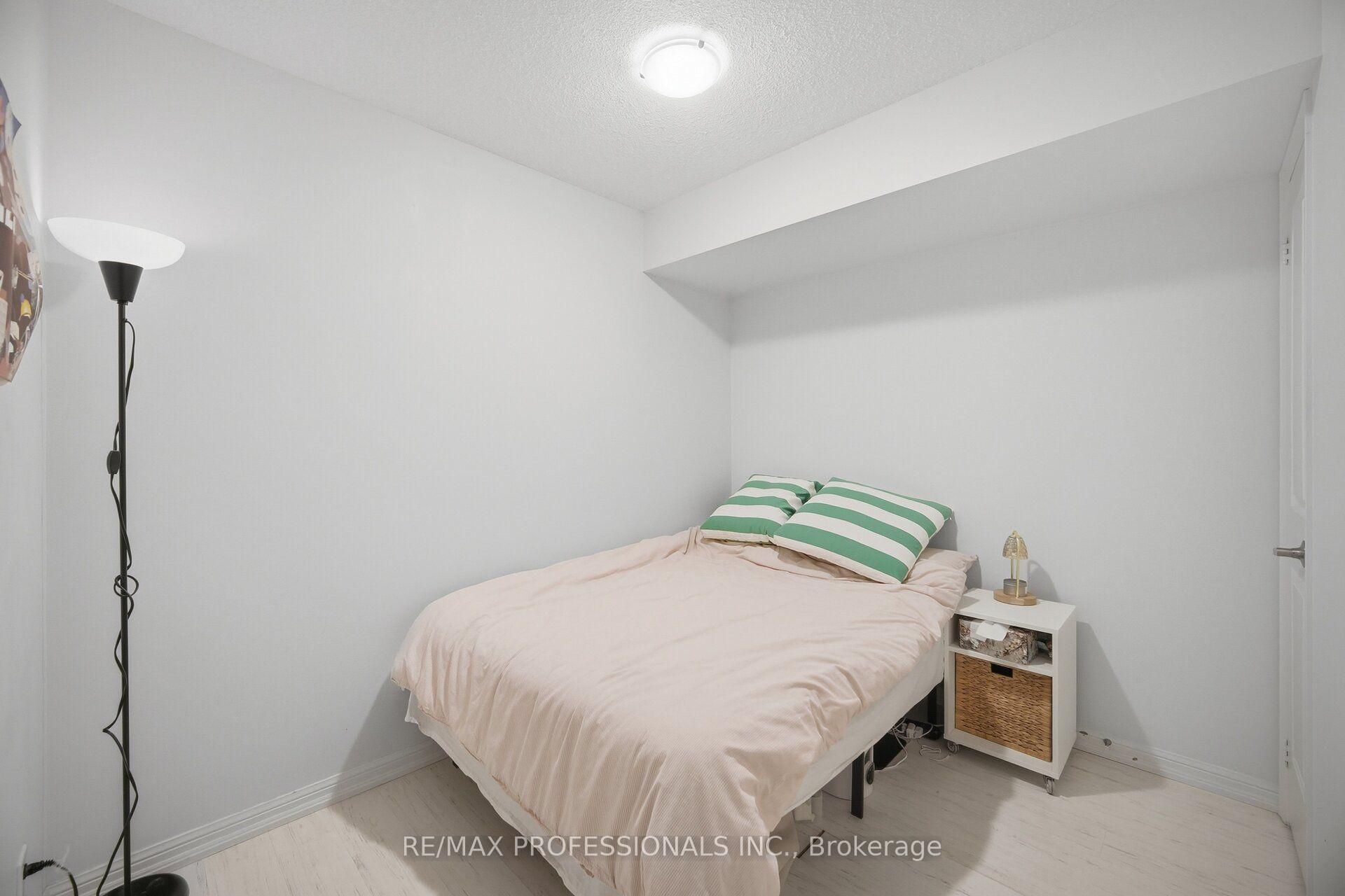 Photo 18 of Unit 1206, 65 East Liberty Street, Toronto, Niagara — HOMEH