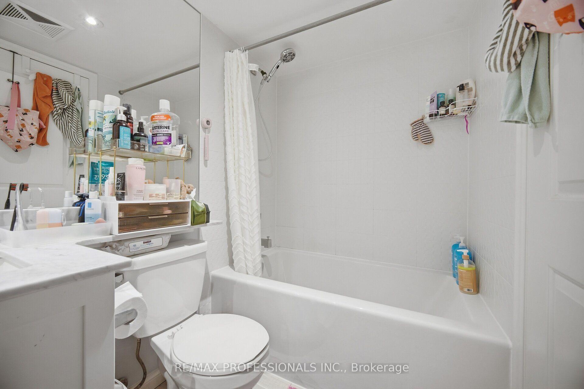 Photo 20 of Unit 1206, 65 East Liberty Street, Toronto, Niagara — HOMEH