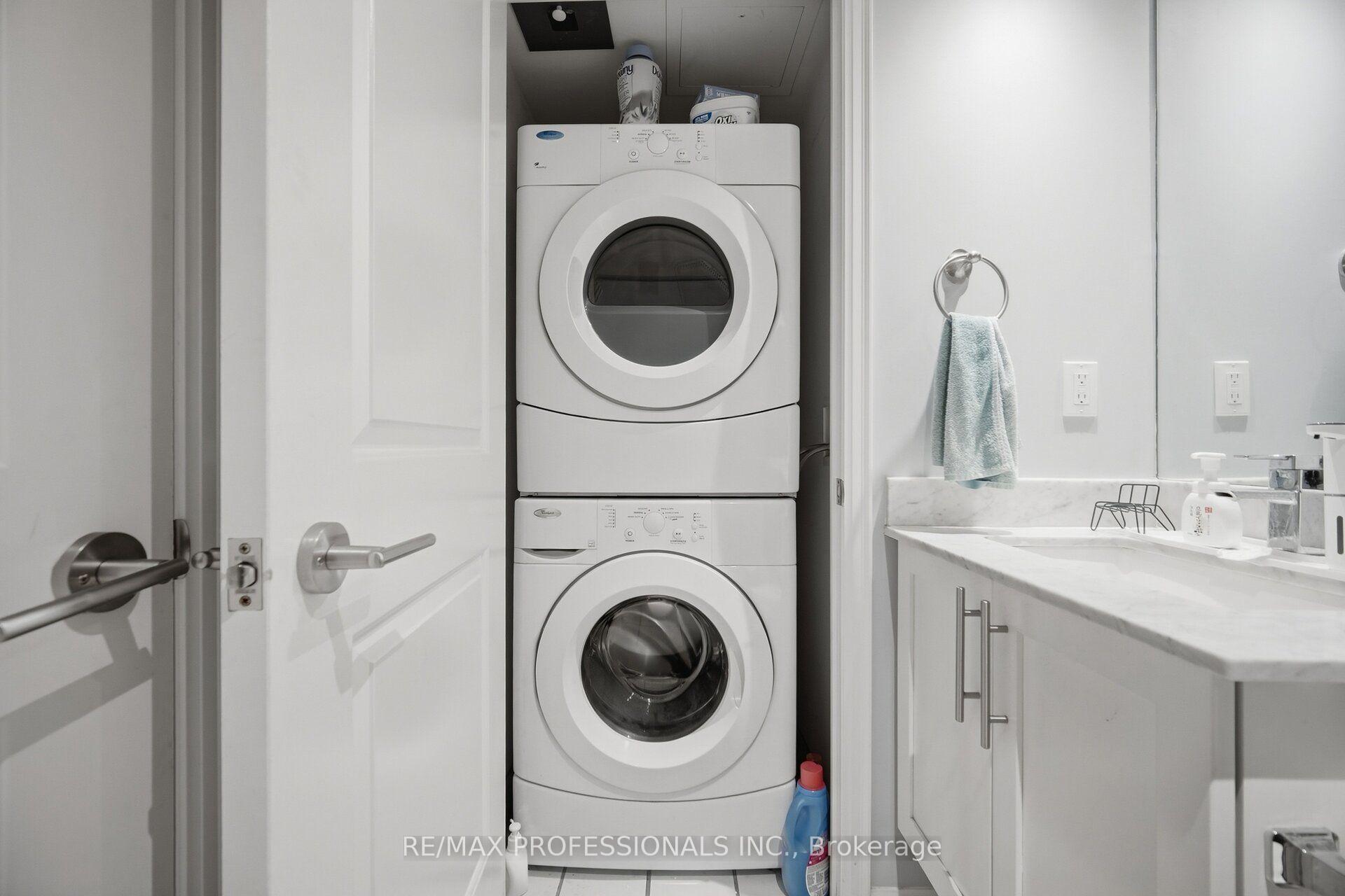 Photo 21 of Unit 1206, 65 East Liberty Street, Toronto, Niagara — HOMEH
