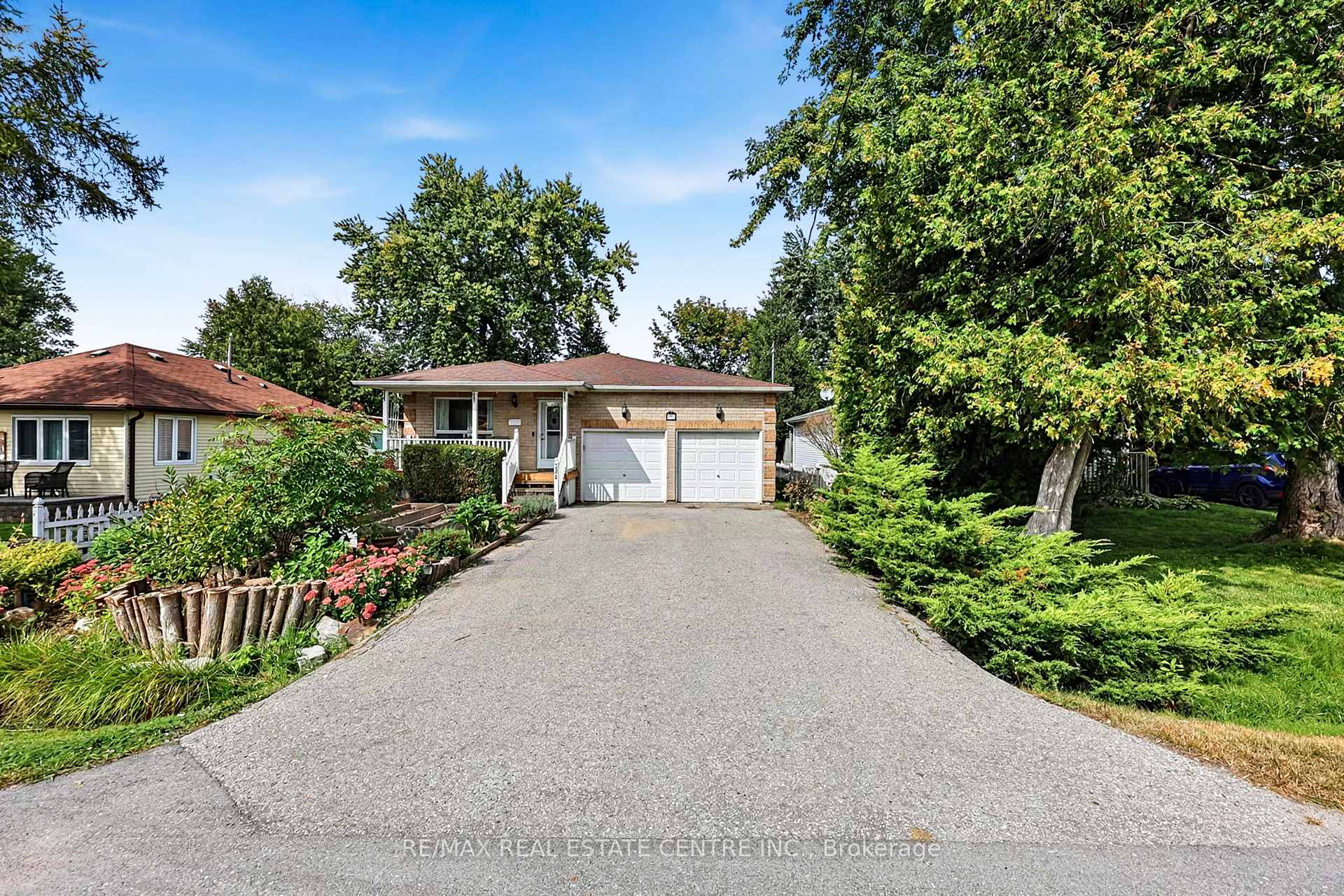 Front of 284 Woodycrest Avenue