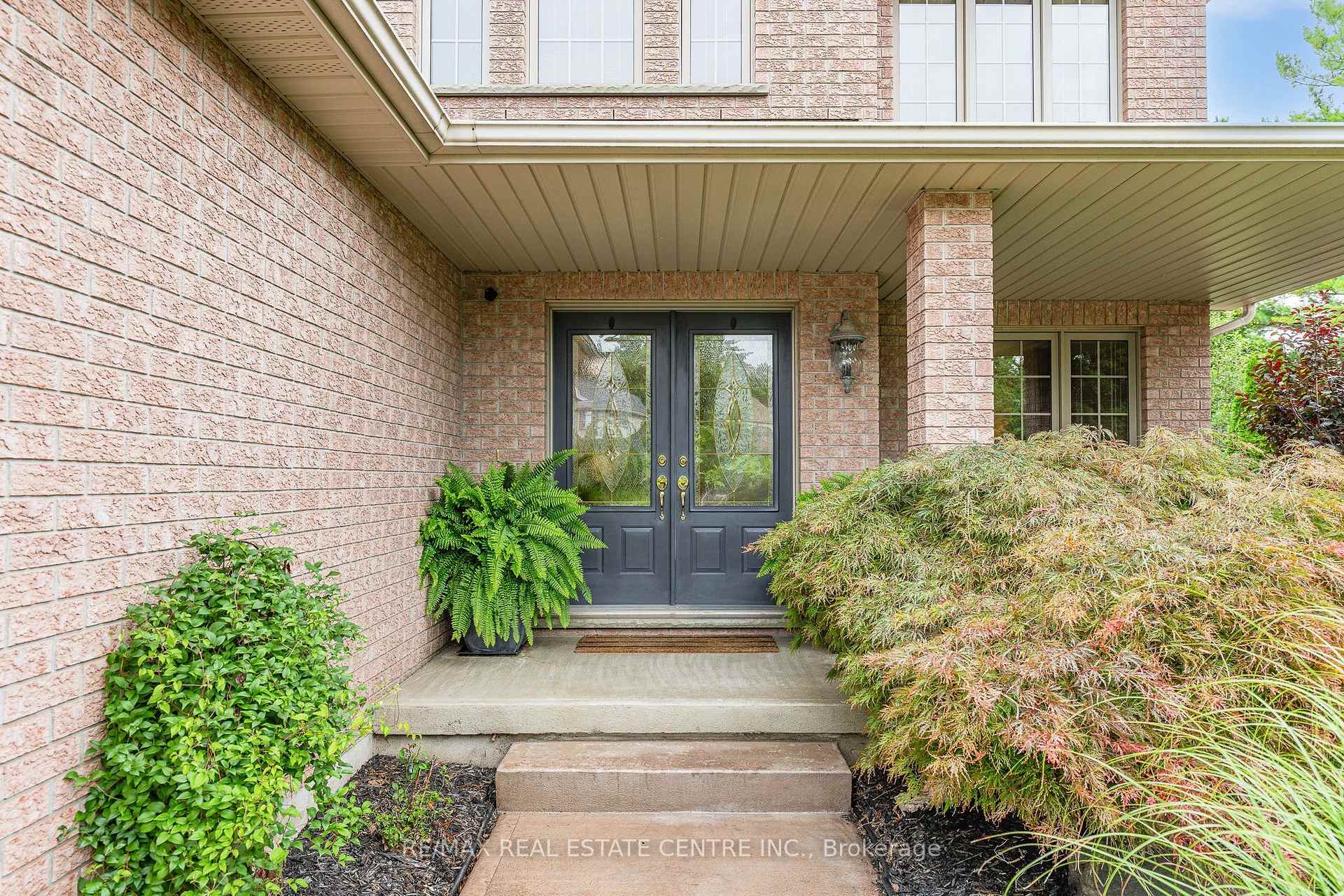 Photo 22 of 52 Archwood Crescent, Cambridge, Fiddlesticks — HOMEH